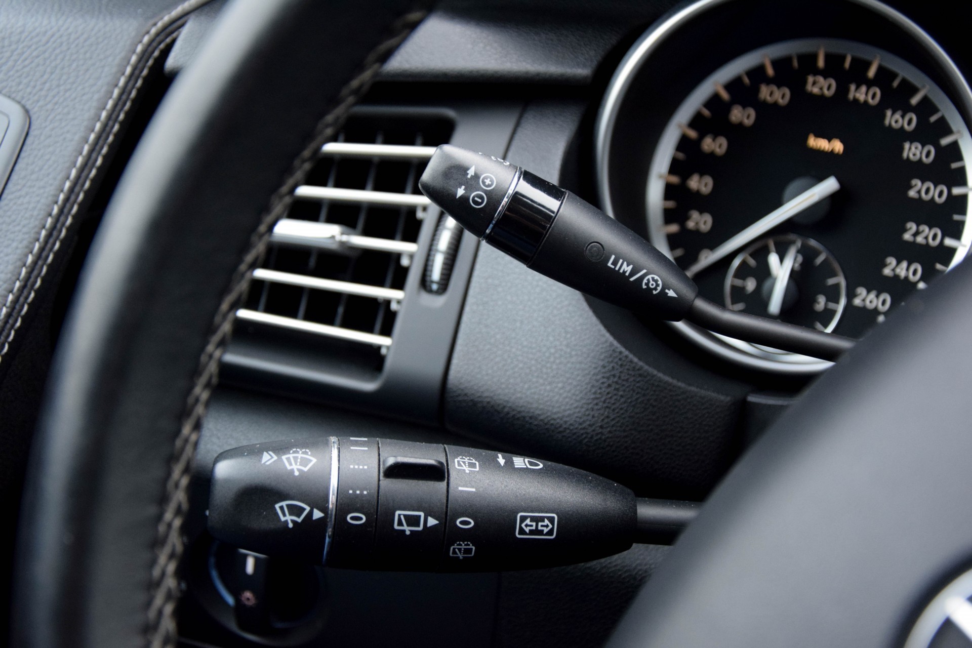 Mercedes-Benz R-Klasse 350 Cdi 4-M Lang 6-Persoons/Sport/Airmatic/Entertainment/Dak/Trhk Aut7 Foto 15