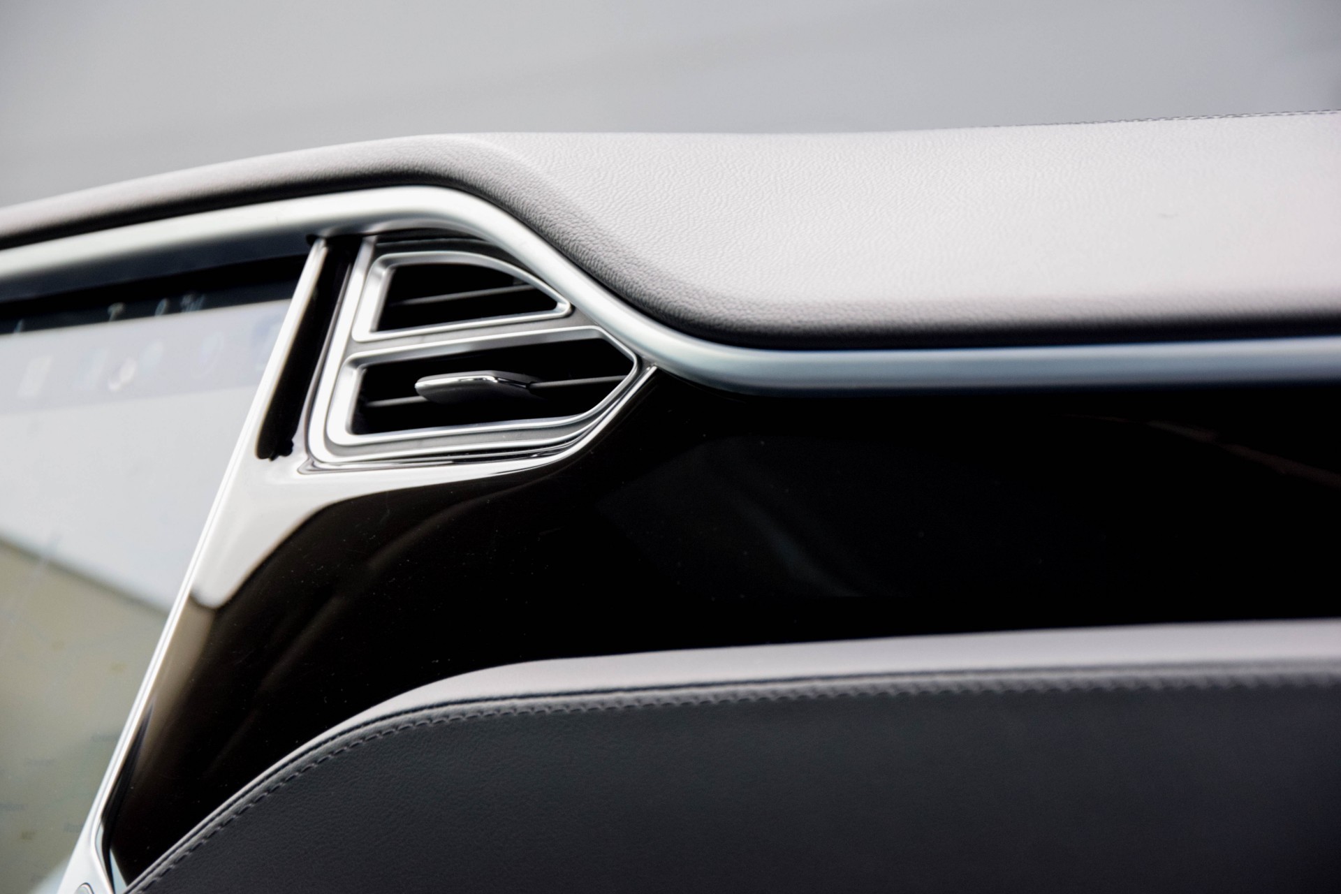 Tesla Model S 85 Panorama/Luchtvering/Autopilot/Techpakket Foto 10