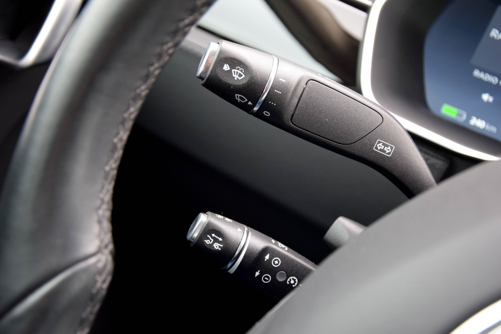 Tesla Model S 85 Panorama/Luchtvering/Autopilot/Techpakket Foto 13