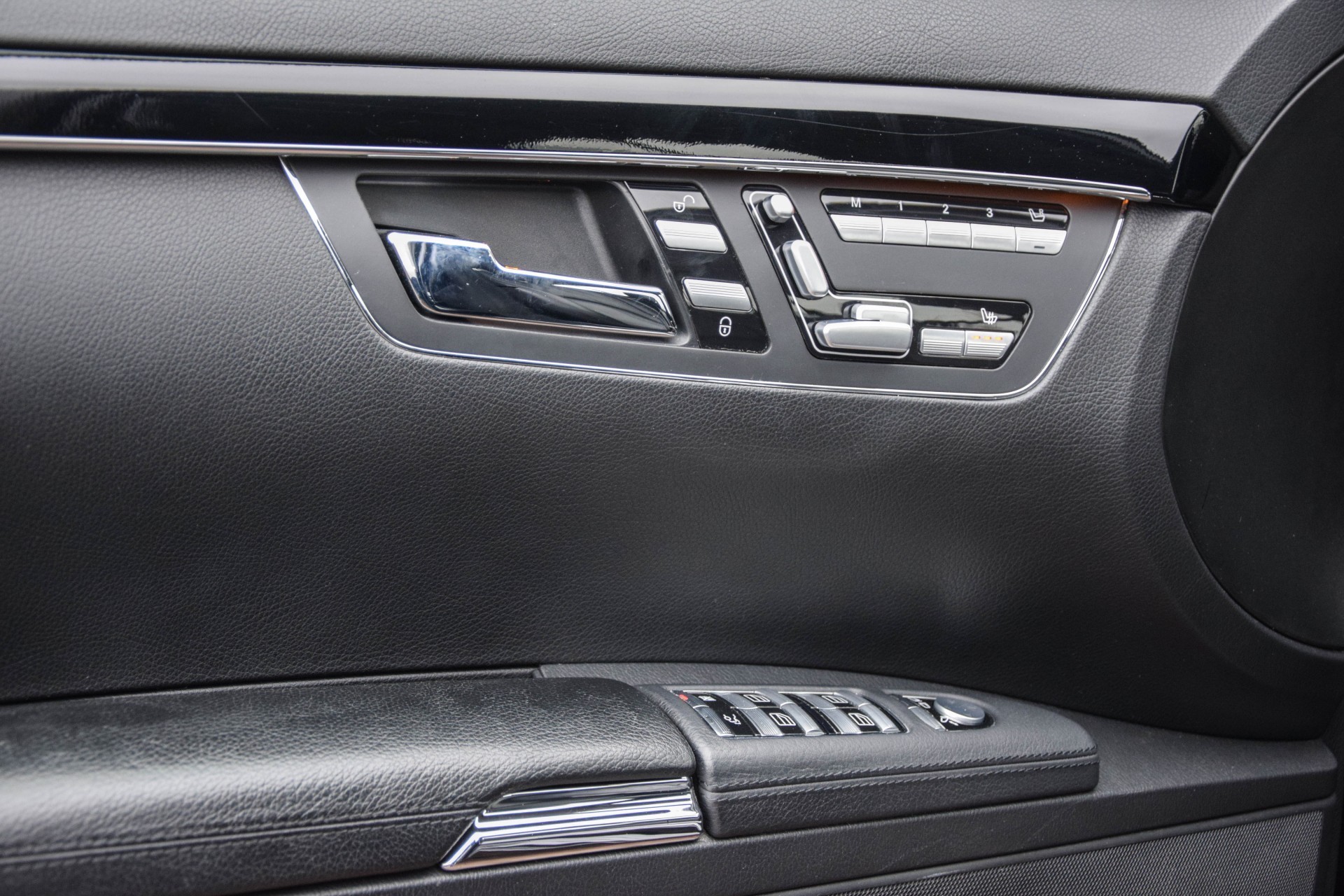 Mercedes-Benz S-Klasse 500 TV/Camera/Verw-stuur/Wegkl-trkhk Aut7 Foto 7