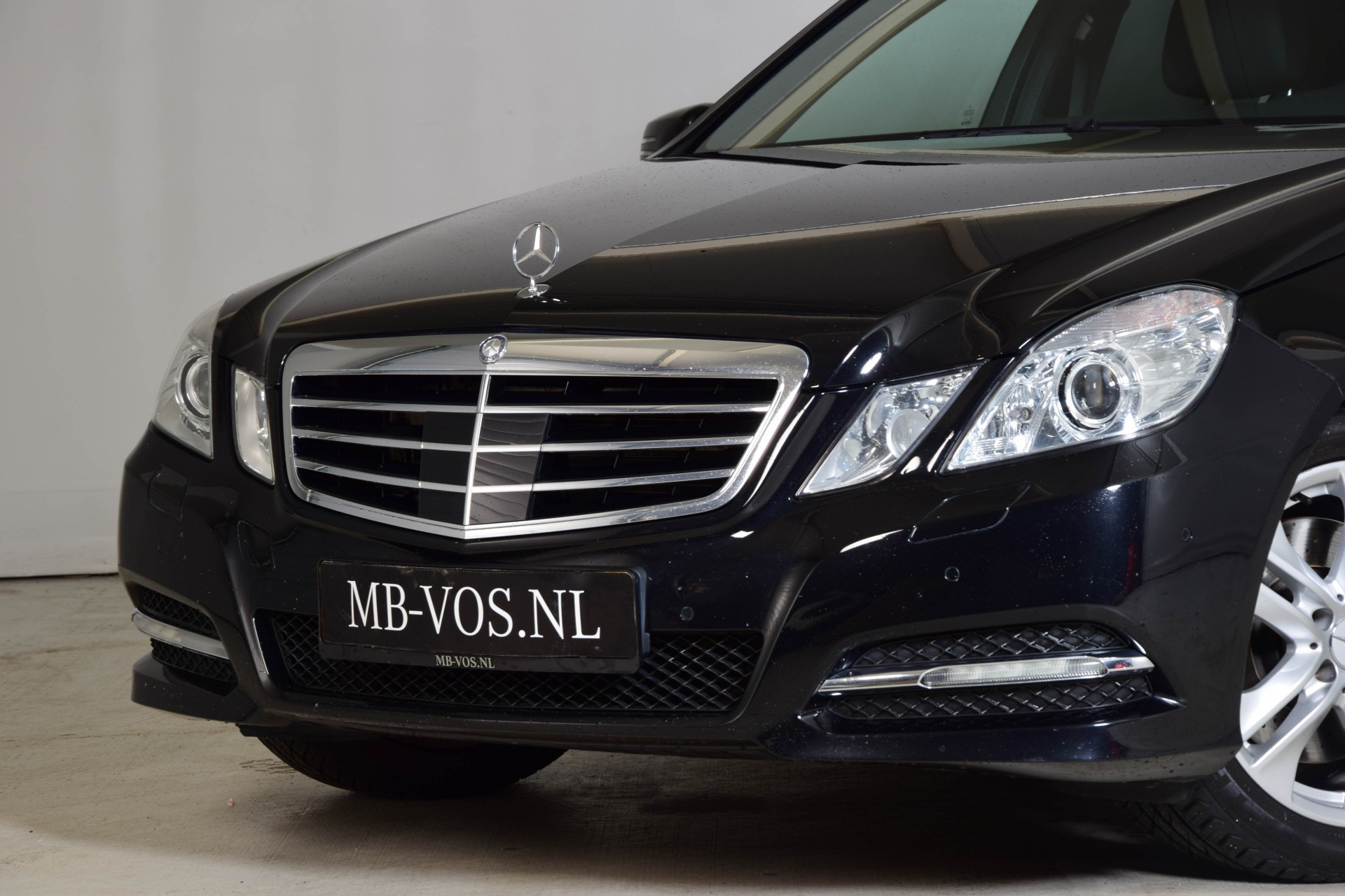 Mercedes-Benz E-Klasse 300 Cdi Distronic/Luchtvering/Massage/Panodak/Memory/Keyless Aut7 Foto 17