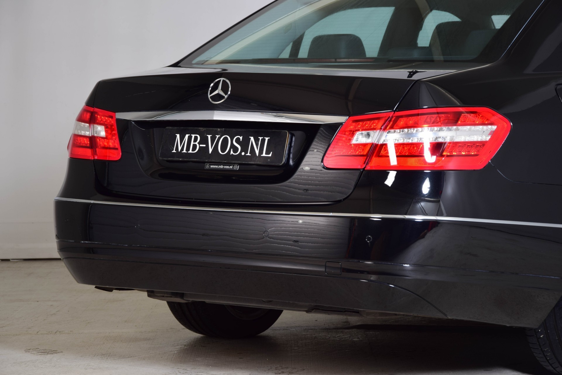 Mercedes-Benz E-Klasse 200 Cdi Avantgarde Navi/ILS/Verw-stln/Trkhk Aut5 Foto 16