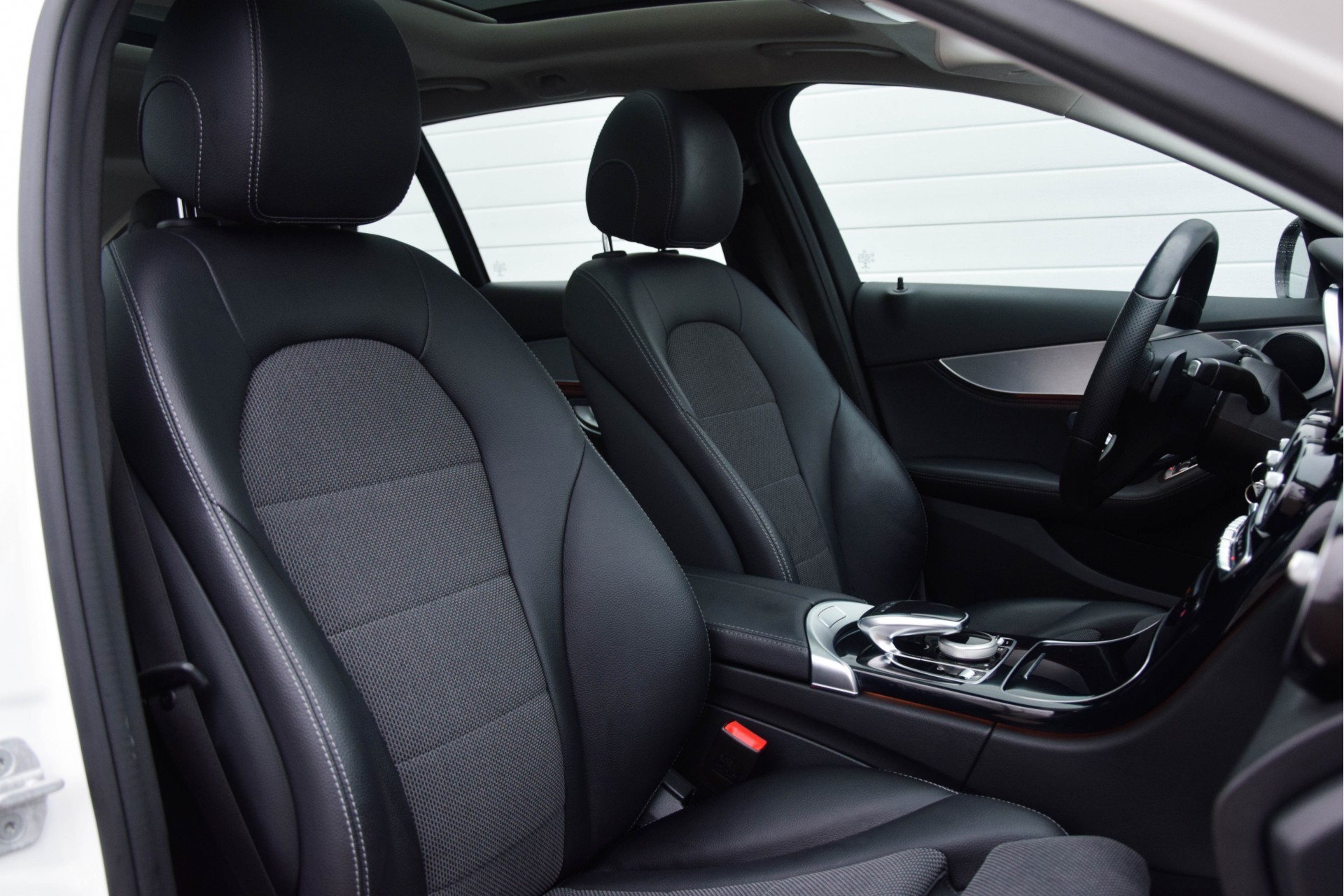 Mercedes-Benz C-Klasse Estate 220 Cdi Avantgarde Pano/Comand/Trhk/ILS Aut7 Foto 3