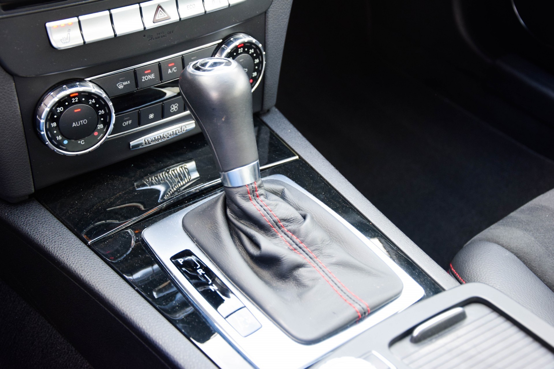 Mercedes-Benz C-Klasse 350 AMG Plus Distronic/Dak/Com/Wiss/ILS/Afn-trhk Aut7 Foto 11