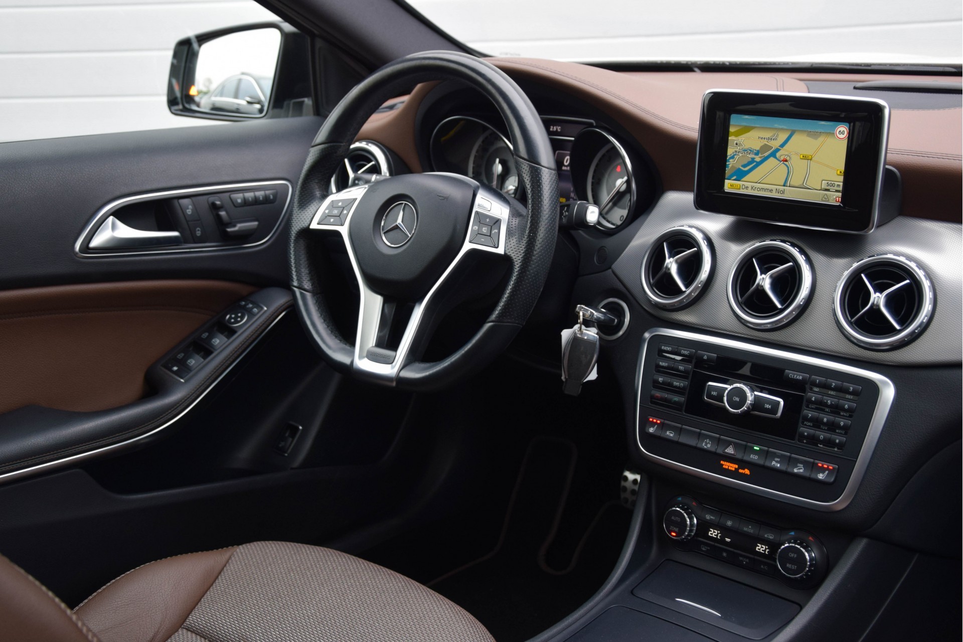 Mercedes-Benz GLA-Klasse 220 Cdi 4-M Edition1/Pano/Camera/Memory/Xenon/AMG Aut7 Foto 6