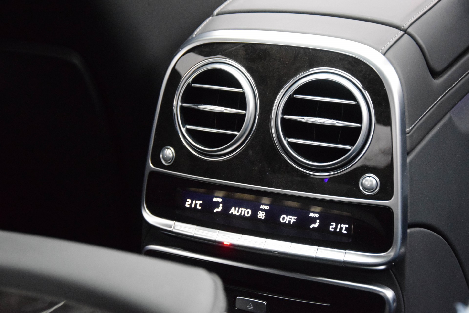 Mercedes-Benz S-Klasse 350 Bluetec Lang AMG Exclusief/Burmester 3D Aut7 Nieuwprijs: €171006 Foto 13