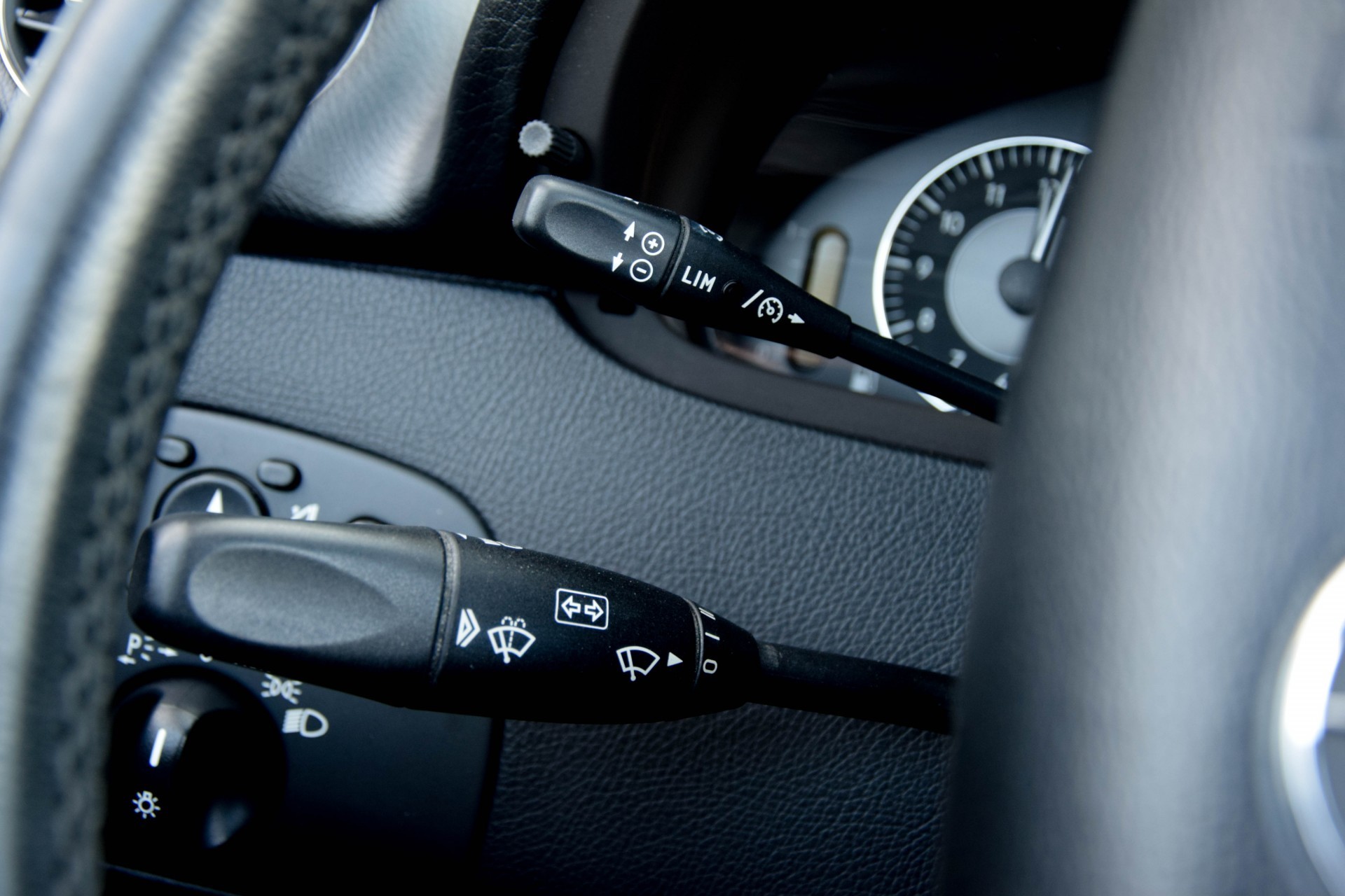 Mercedes-Benz CLK-Klasse Cabrio 200 Kompressor Leer/Navi/Mem/Bi-Xenon/SoundSystem/Aut5 Foto 12