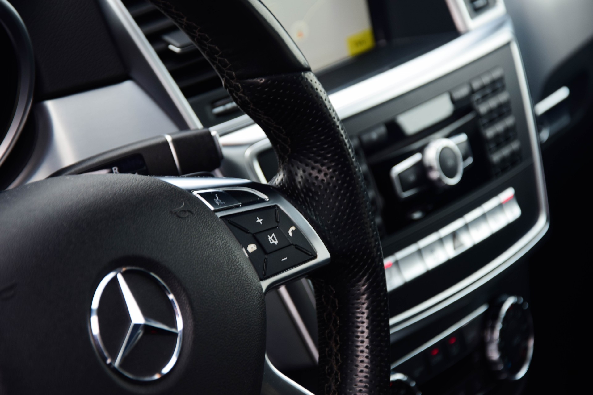 Mercedes-Benz M-Klasse 350 Bluetec 4-M AMG/Pano/Keyless/Harman-Kardon/Camera Aut7 Foto 9