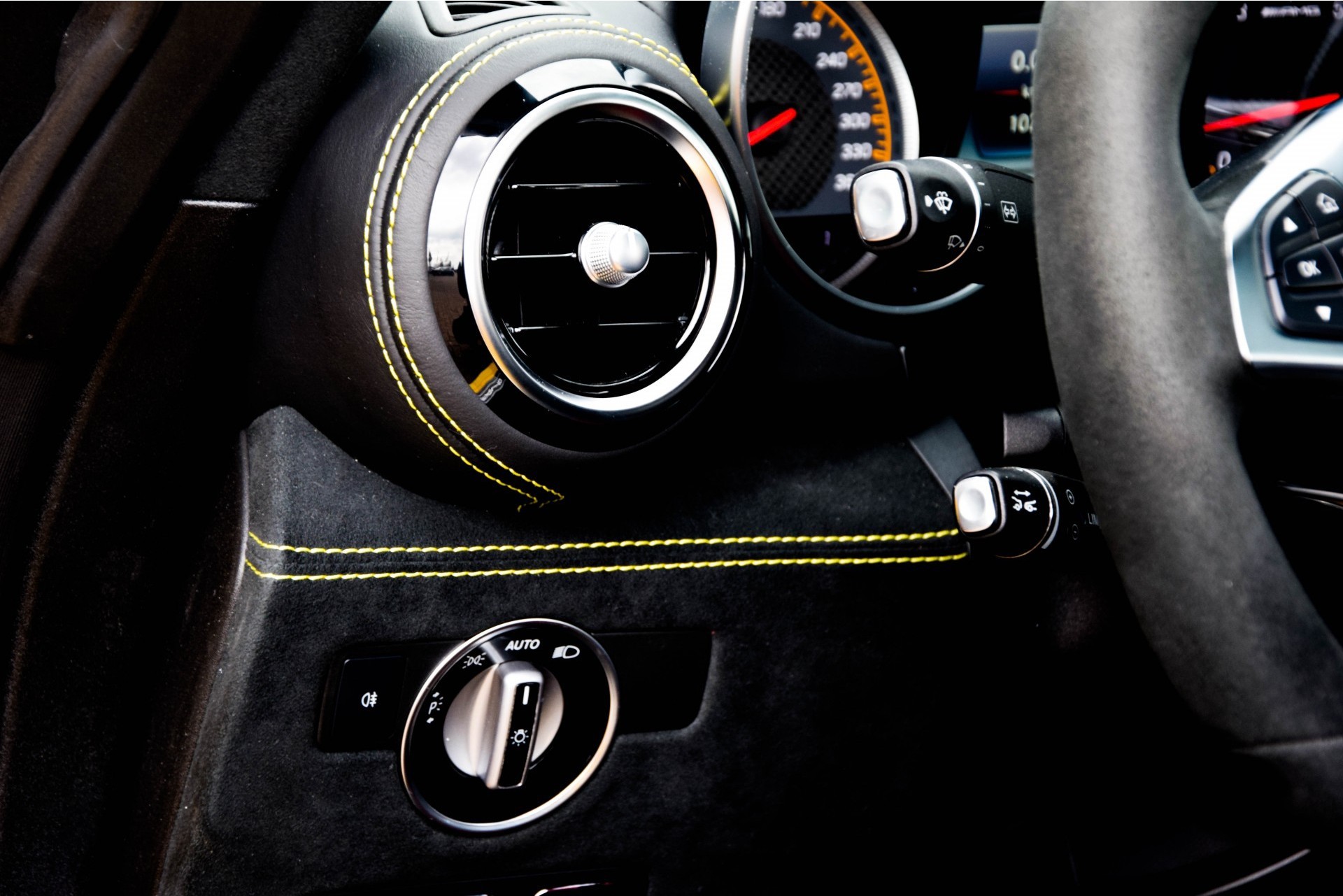 Mercedes-Benz AMG GT 4.0 S Designo/Ceramic/Dynamic Plus/Carbon/Performance Aut7 Foto 12