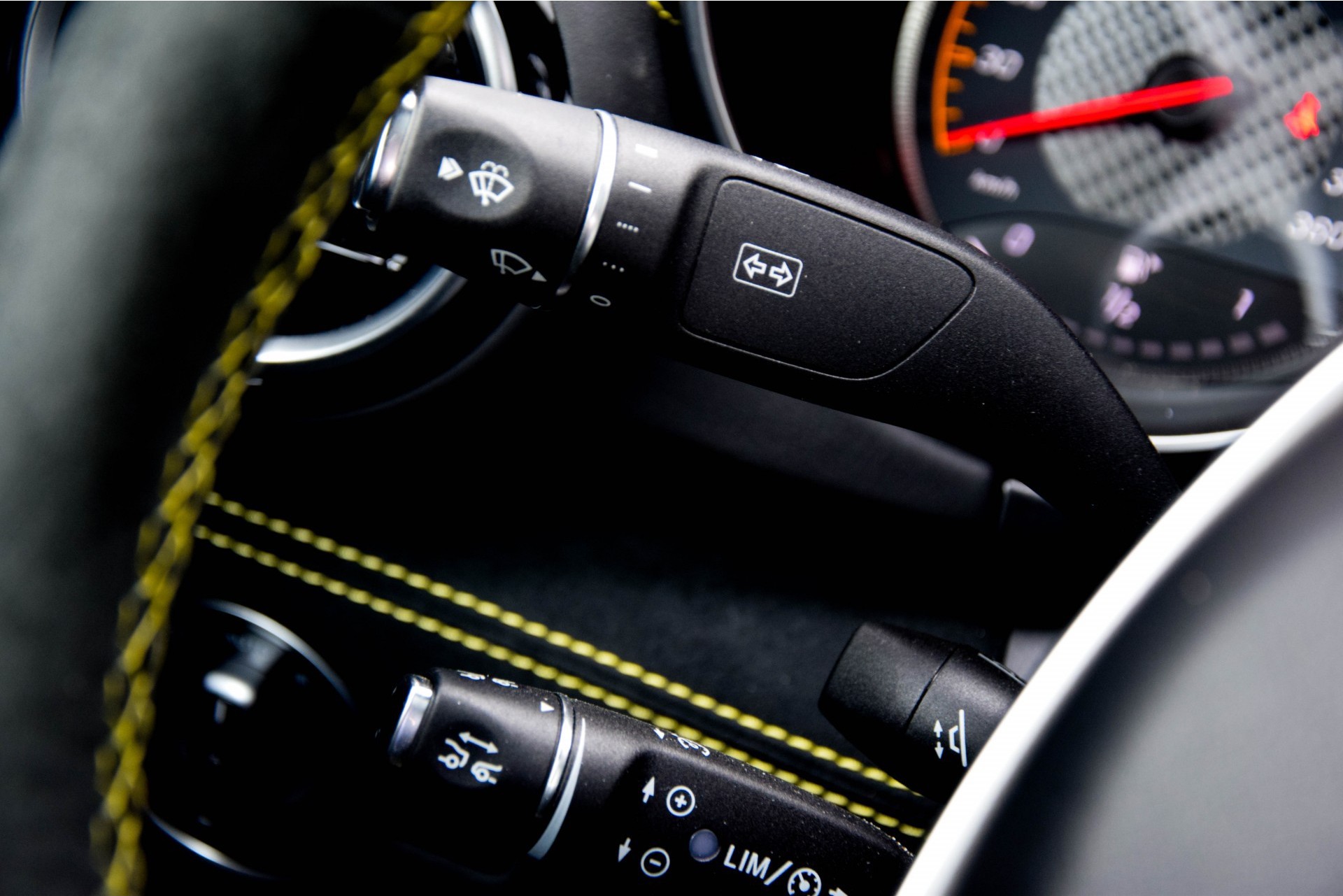 Mercedes-Benz AMG GT 4.0 S Designo/Ceramic/Dynamic Plus/Carbon/Performance Aut7 Foto 20