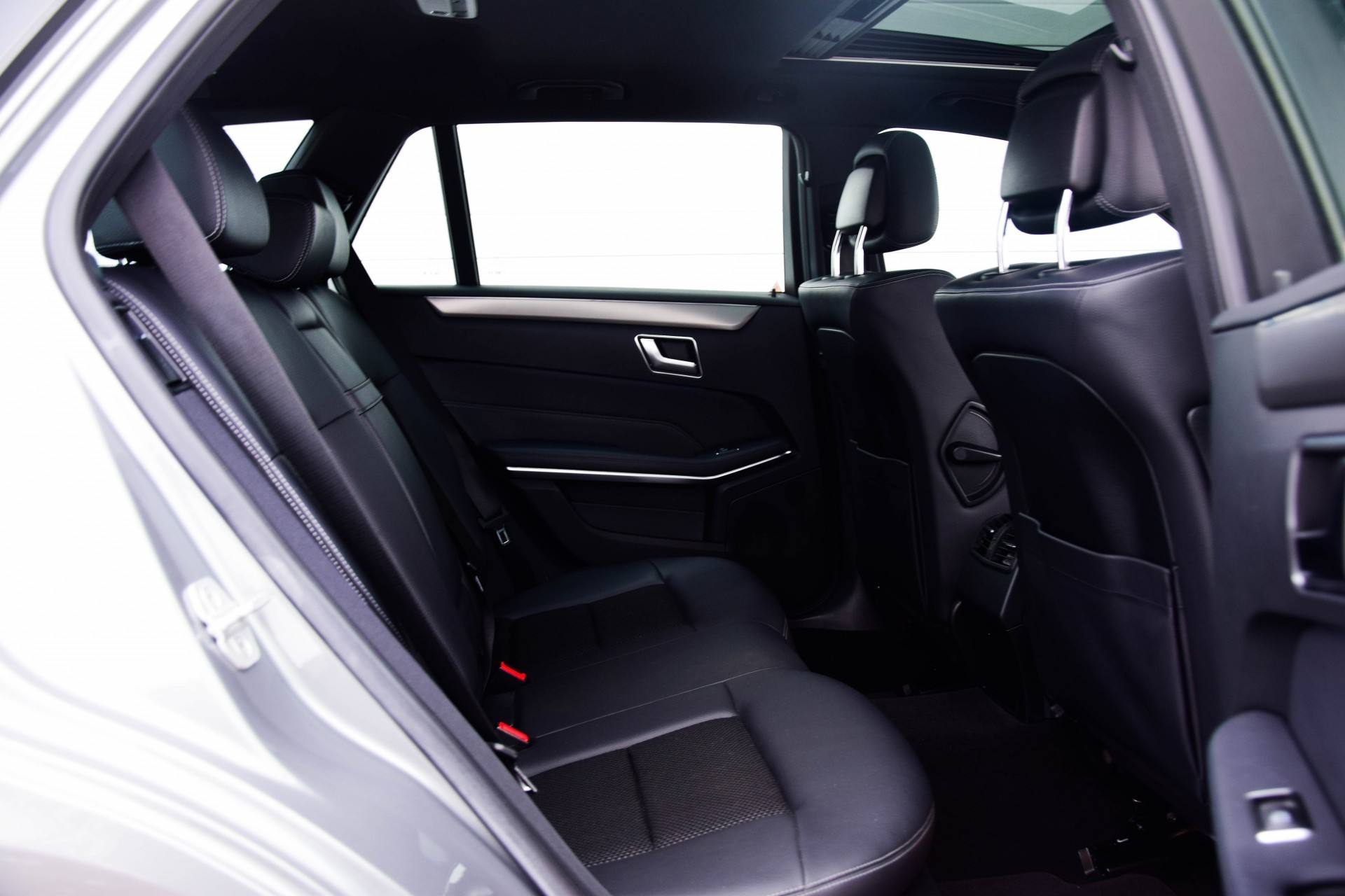 Mercedes-Benz E-Klasse Estate 220 Cdi Avantgarde Schuifdak/ILS/Verw-stoelen/Trekhaak Aut7 Foto 4