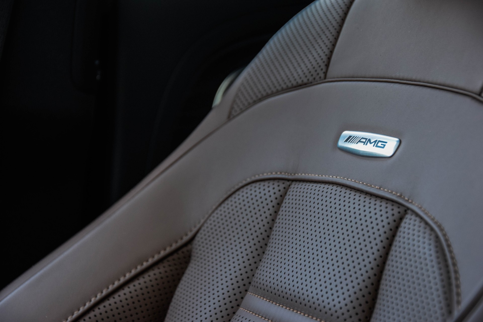 Mercedes-Benz E-Klasse 43 AMG 4-M Active Seats/Widescreen/Distronic/Keyless/20"/HUD/Mem Aut9 Foto 17