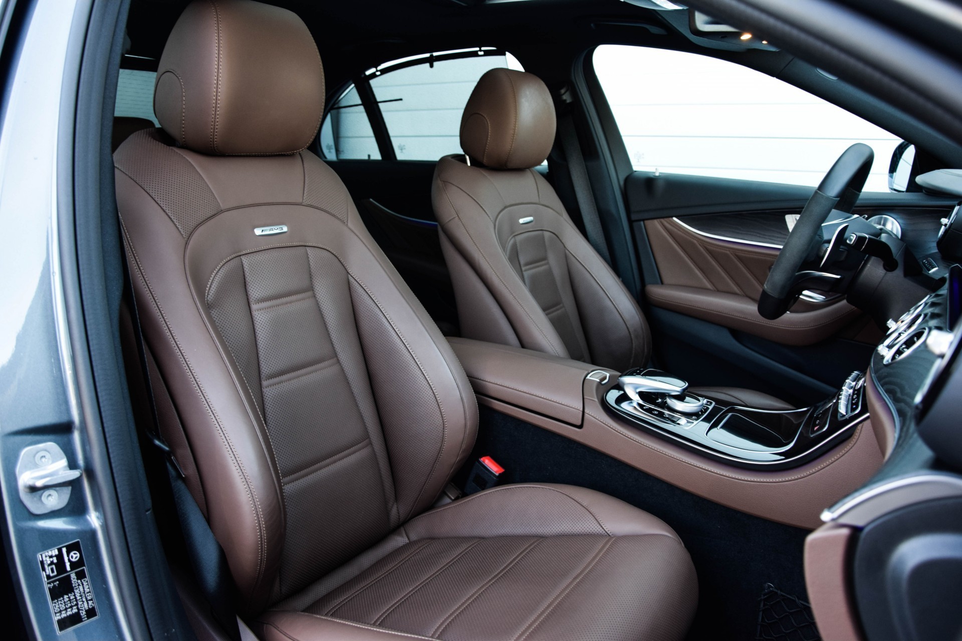 Mercedes-Benz E-Klasse 43 AMG 4-M Active Seats/Widescreen/Distronic/Keyless/20"/HUD/Mem Aut9 Foto 3