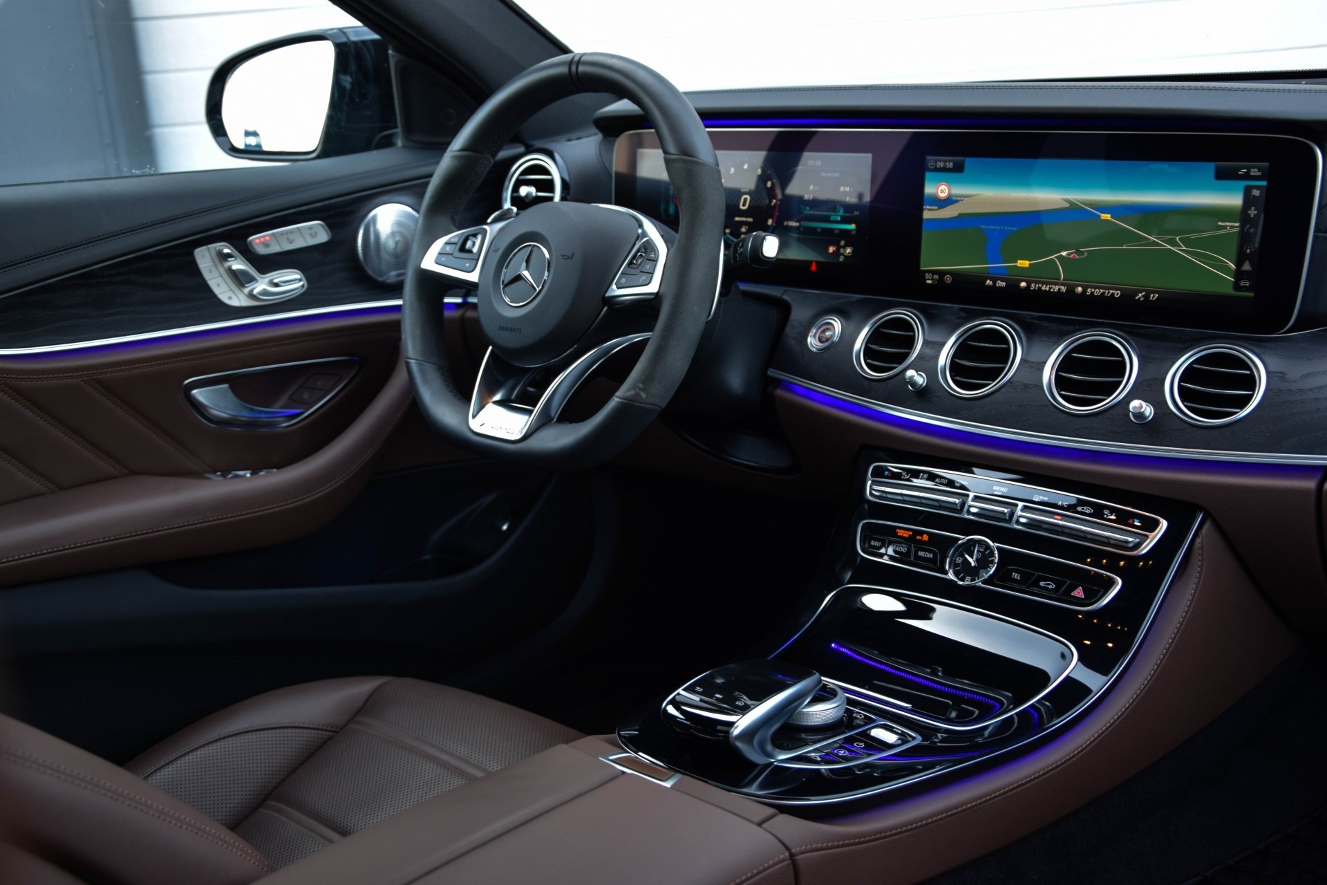 Mercedes-Benz E-Klasse 43 AMG 4-M Active Seats/Widescreen/Distronic/Keyless/20"/HUD/Mem Aut9 Foto 6