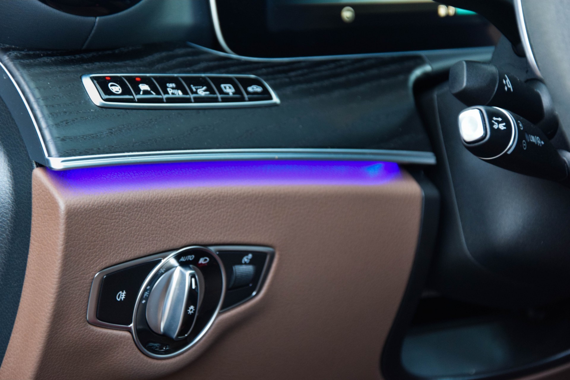 Mercedes-Benz E-Klasse 43 AMG 4-M Active Seats/Widescreen/Distronic/Keyless/20"/HUD/Mem Aut9 Foto 9