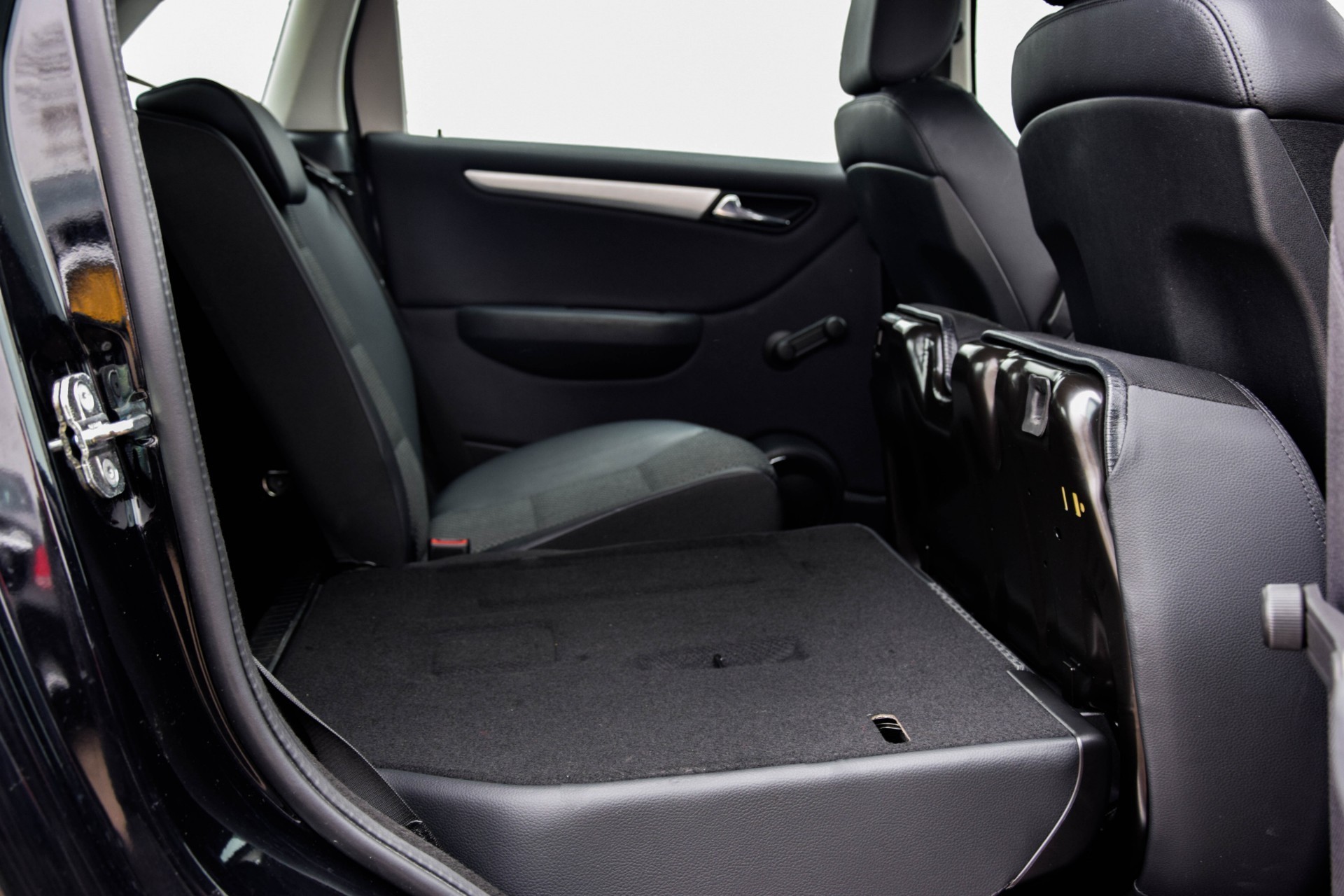 Mercedes-Benz B-Klasse 200 Cdi Sport 1ste eigenaar Partronic/CruiseControl/Trekhaak Aut7 Foto 5