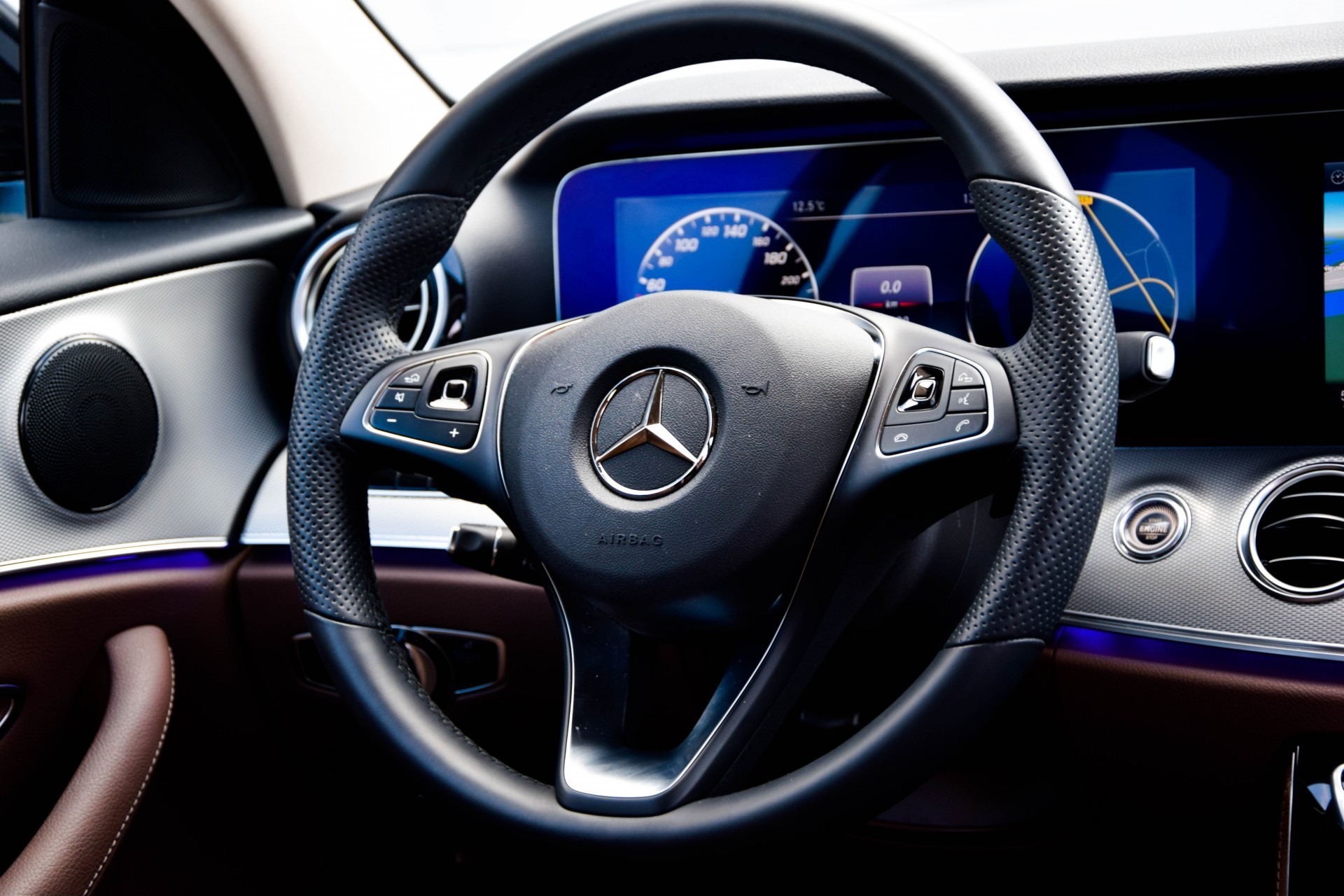 Mercedes-Benz E-Klasse 220d Avantgarde Widescreen/Leder/ILS/Head-Up/Camera Aut9 Foto 8