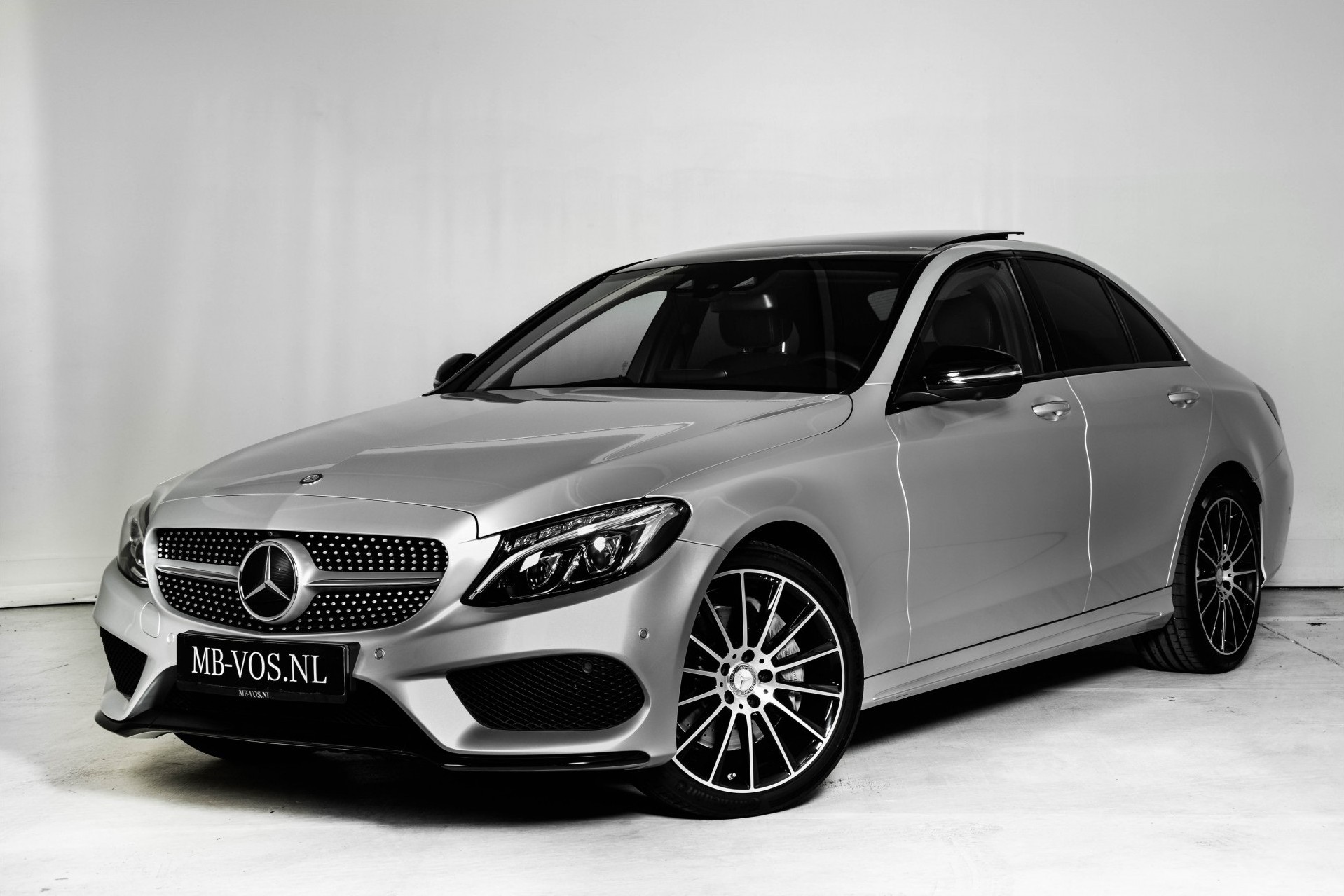 Mercedes-Benz C-Klasse 250 AMG Keyless/Distronic/Luchtvering/Night/Burmester/360/Panorama Aut7 Foto 1