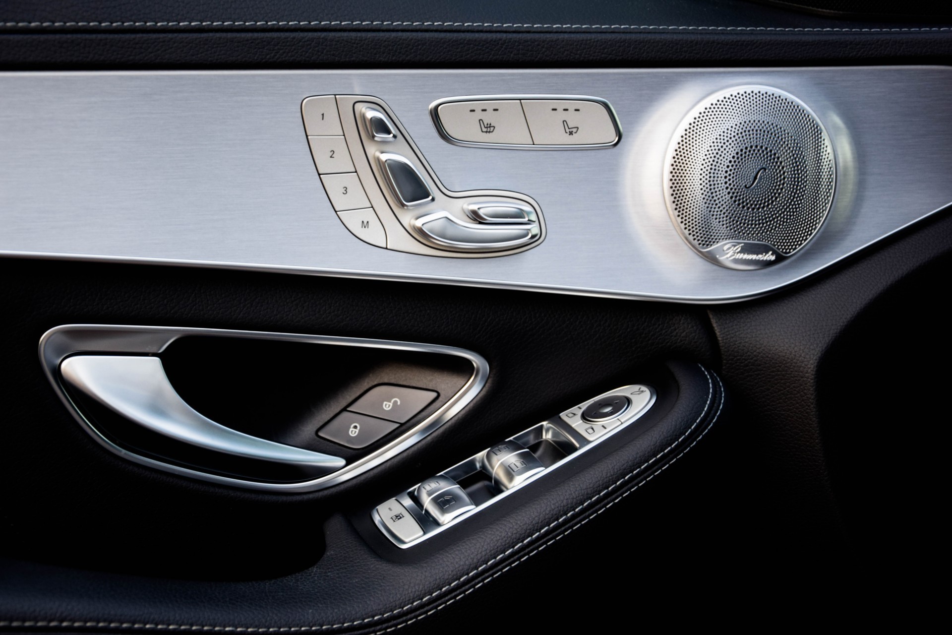 Mercedes-Benz C-Klasse 250 AMG Keyless/Distronic/Luchtvering/Night/Burmester/360/Panorama Aut7 Foto 10