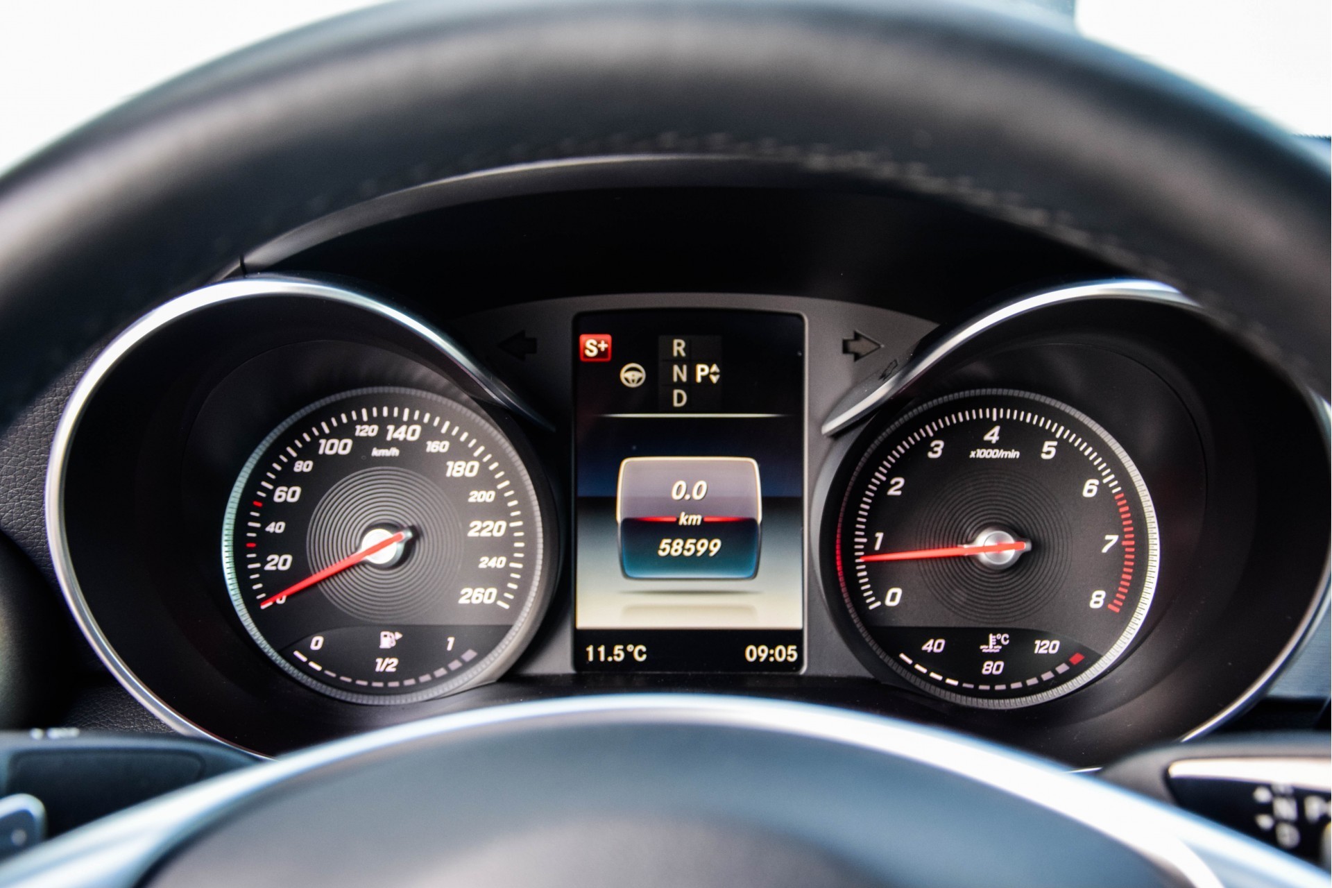 Mercedes-Benz C-Klasse 250 AMG Keyless/Distronic/Luchtvering/Night/Burmester/360/Panorama Aut7 Foto 7