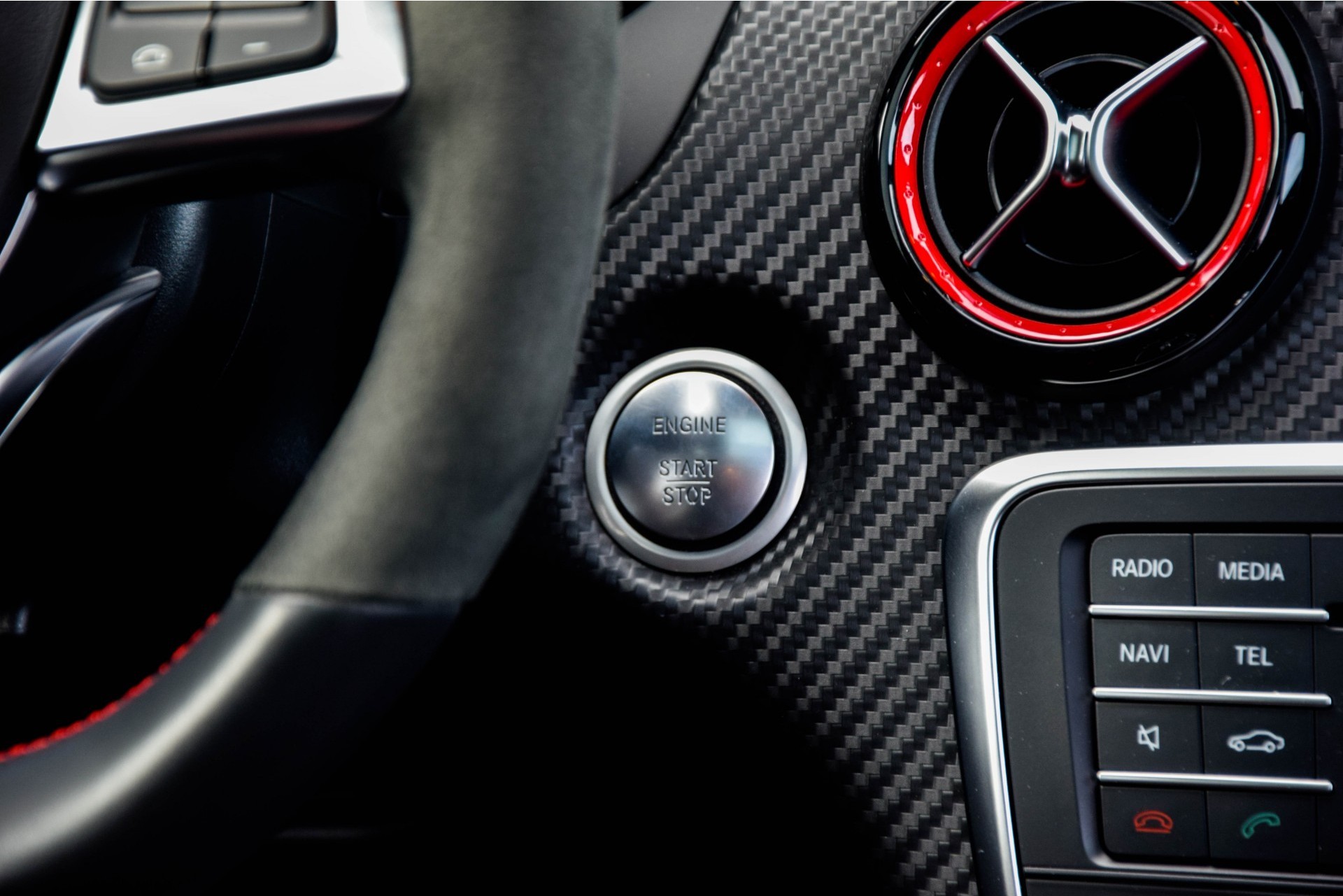 Mercedes-Benz A-Klasse 45 AMG 4-M Performance stoelen/Aerodynamica/Keyless/Distronic/Com/Harman Aut7 Foto 15