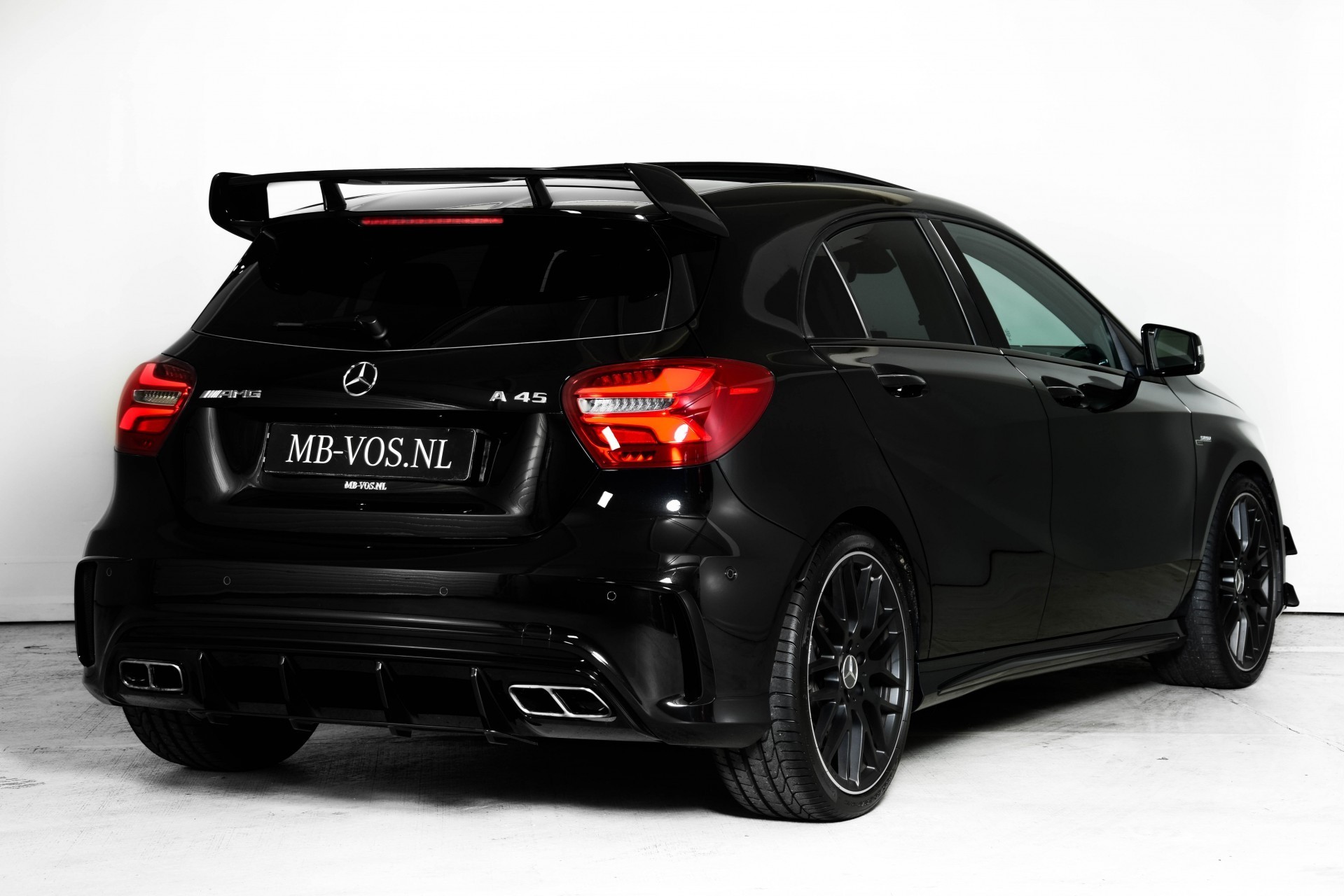 Mercedes-Benz A-Klasse 45 AMG 4-M Performance stoelen/Aerodynamica/Keyless/Distronic/Com/Harman Aut7 Foto 2