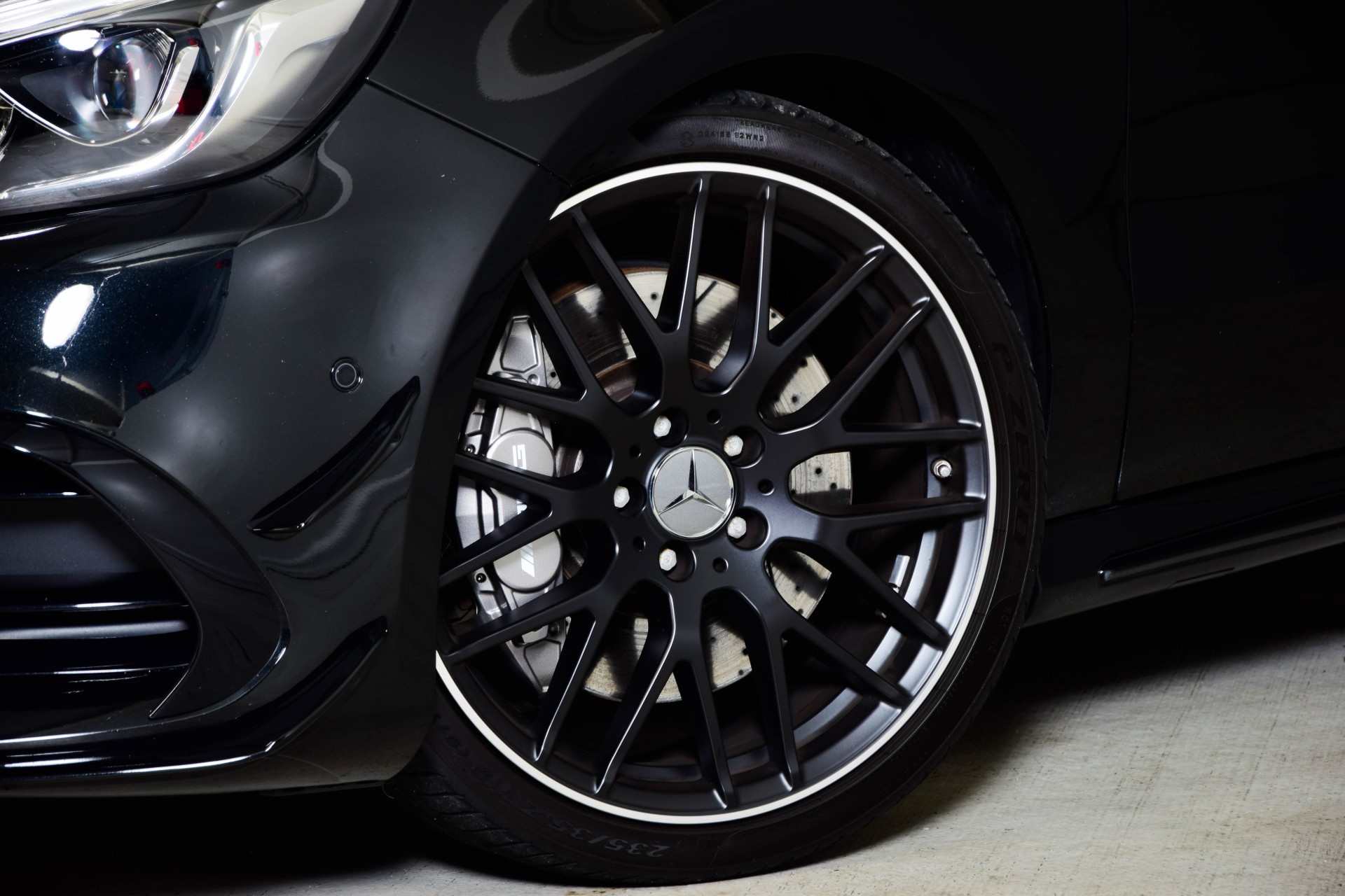 Mercedes-Benz A-Klasse 45 AMG 4-M Performance stoelen/Aerodynamica/Keyless/Distronic/Com/Harman Aut7 Foto 23