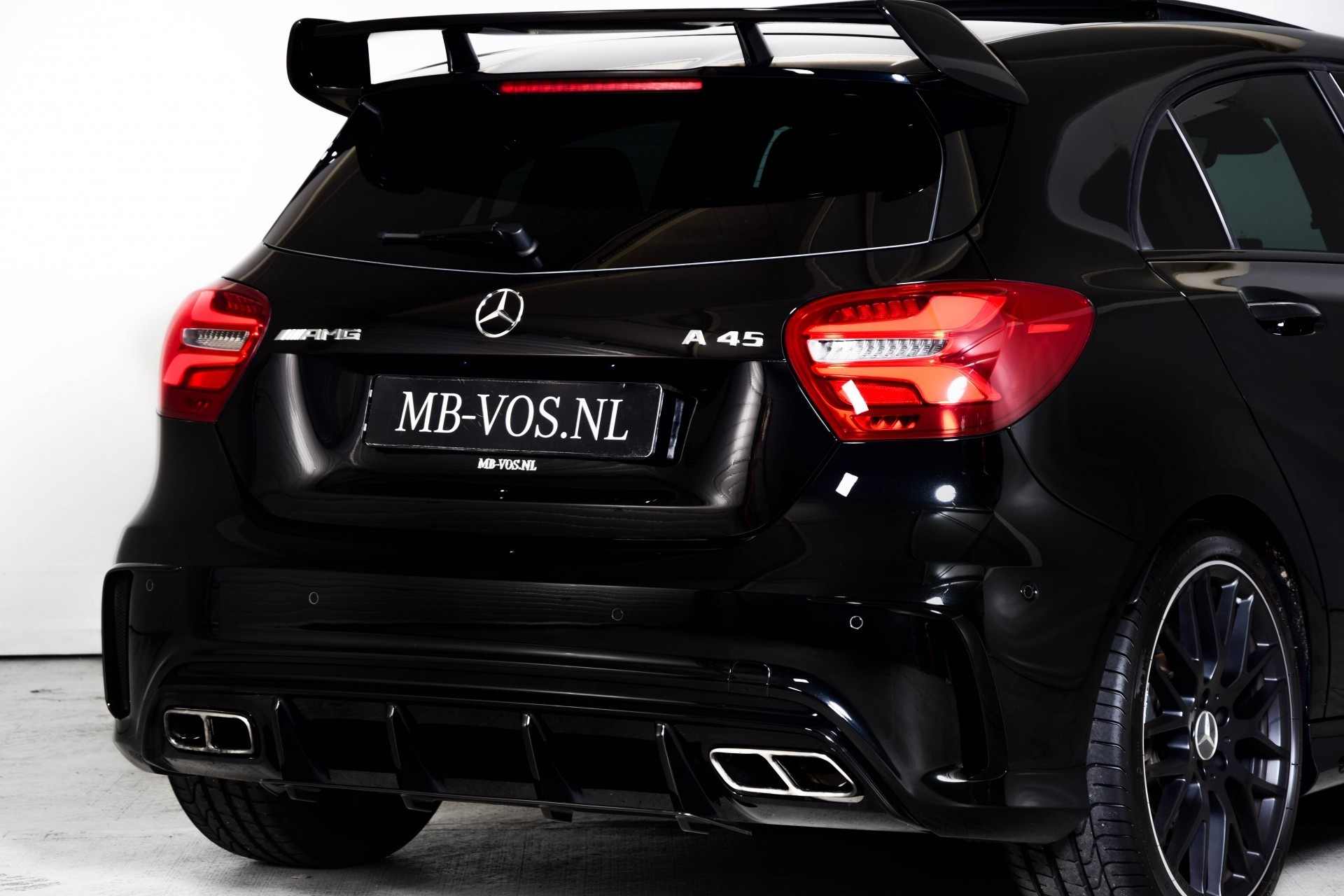 Mercedes-Benz A-Klasse 45 AMG 4-M Performance stoelen/Aerodynamica/Keyless/Distronic/Com/Harman Aut7 Foto 24