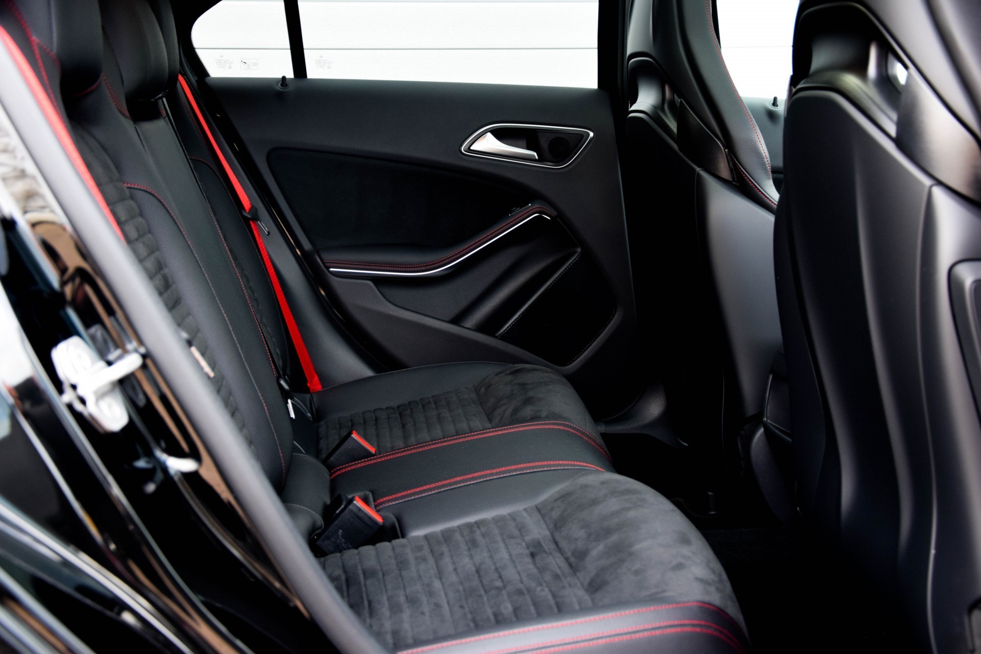 Mercedes-Benz A-Klasse 45 AMG 4-M Performance stoelen/Aerodynamica/Keyless/Distronic/Com/Harman Aut7 Foto 4