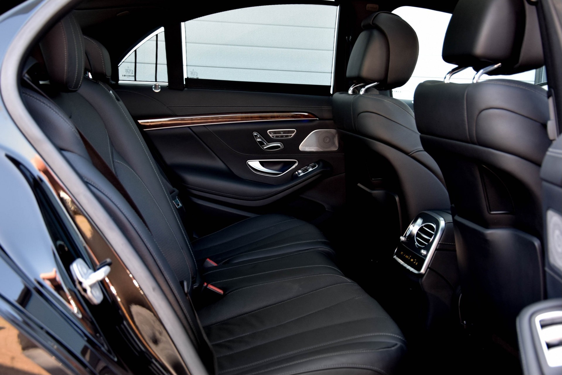 Mercedes-Benz S-Klasse 350 Bluetec Prestige Plus Panorama/Burmester/Distronic/Keyless/Mass/Trekhaak Aut7 Foto 4