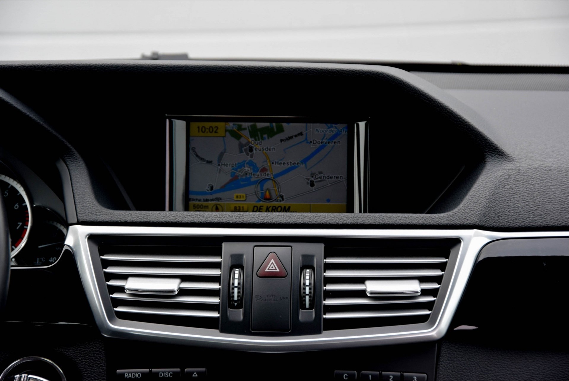 Mercedes-Benz E-Klasse 200 CGI Avantgarde Navi/Parktronic/ILS/Verw-Stln Aut5 Foto 8