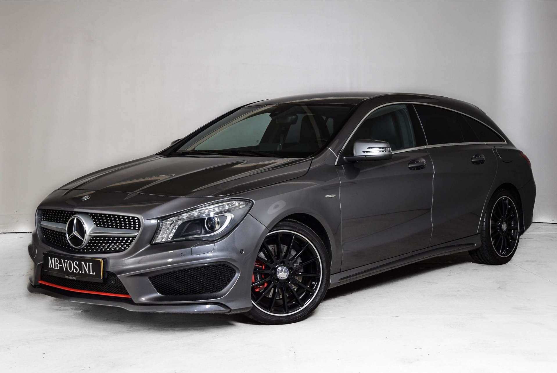 Mercedes-Benz CLA-Klasse Shooting Brake 220 Cdi AMG Navigatie/Pts/Verw-stoeln Aut7 Foto 1