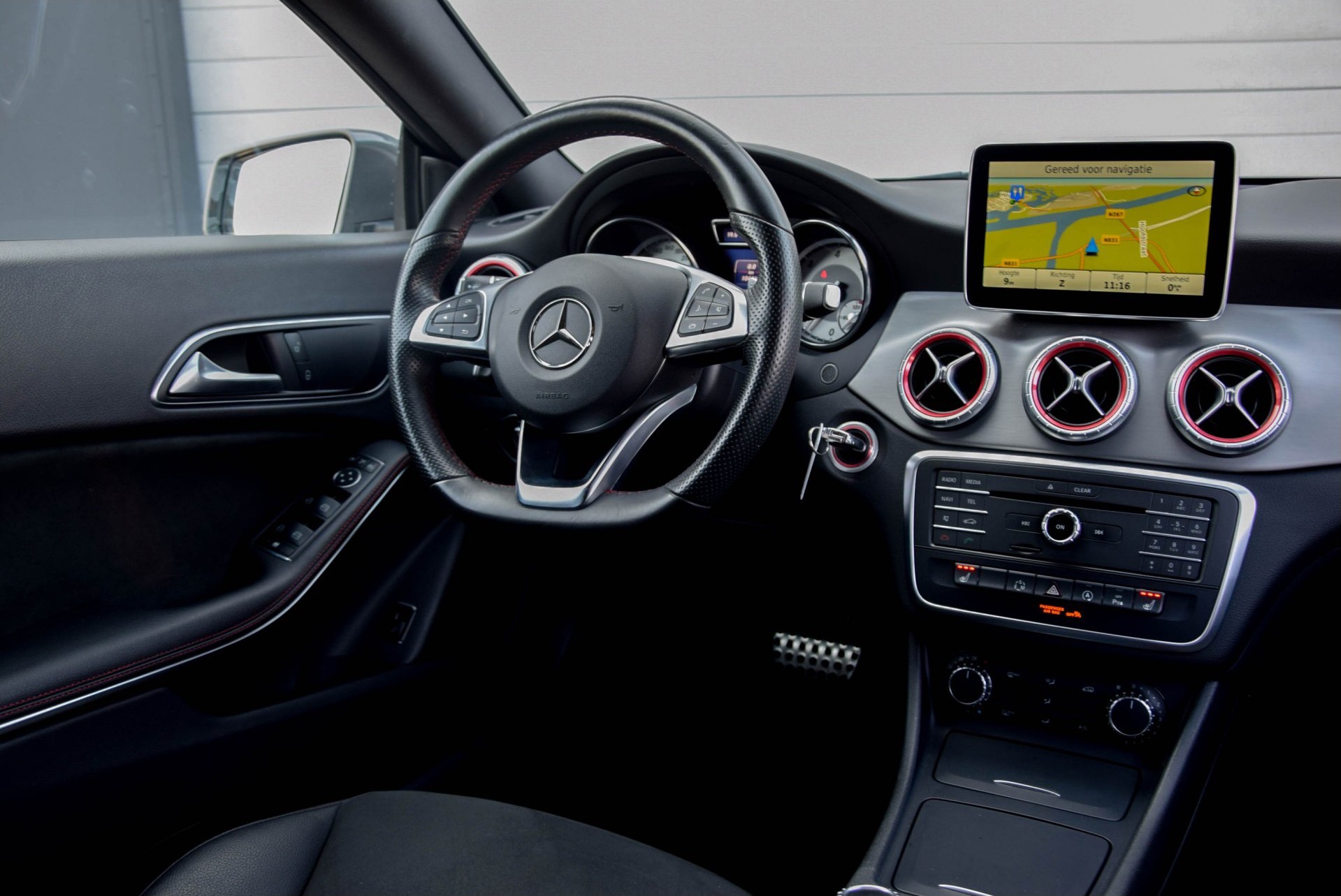 Mercedes-Benz CLA-Klasse Shooting Brake 220 Cdi AMG Navigatie/Pts/Verw-stoeln Aut7 Foto 6