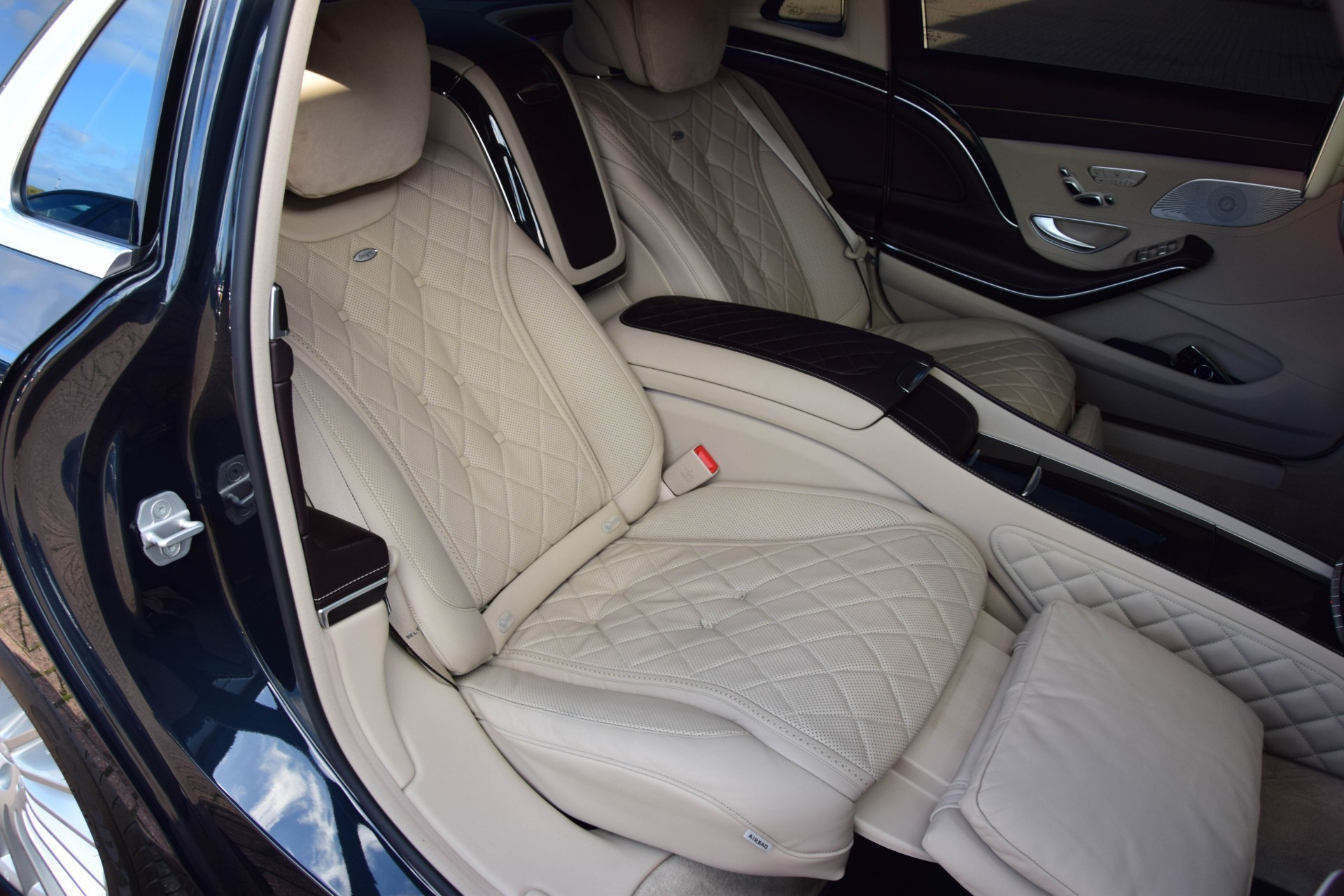 Mercedes-Benz S-Klasse 500 MAYBACH Designo/Pano/MagicBodyControl/Koelkast/Massage Foto 5