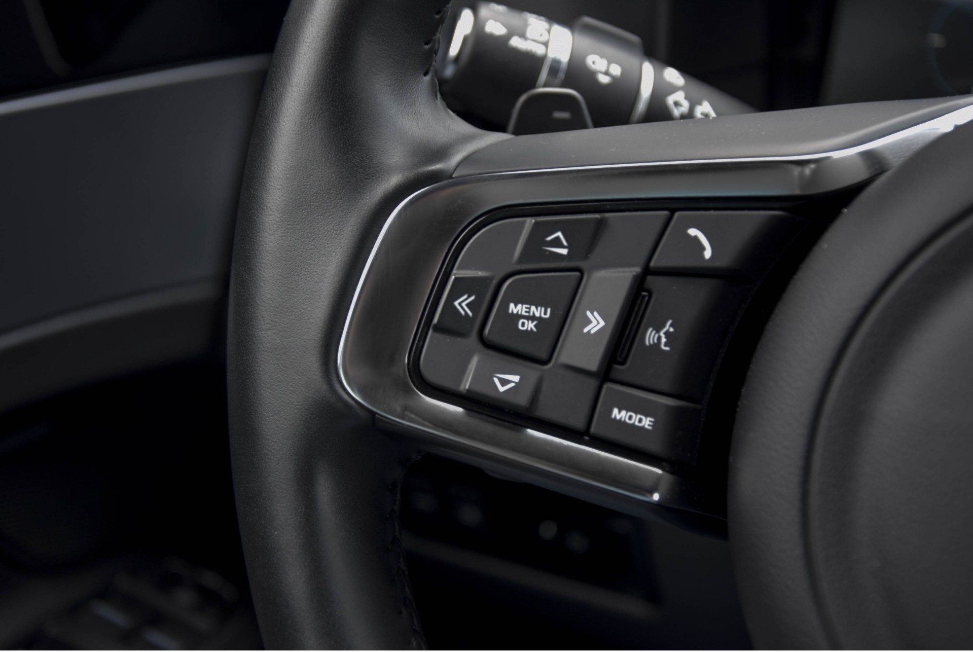 Jaguar XF 2.0D Portfolio R-sport/Black Edition/Xenon/Keyless-GO/Camera/Leder/20'' Aut8 Foto 10