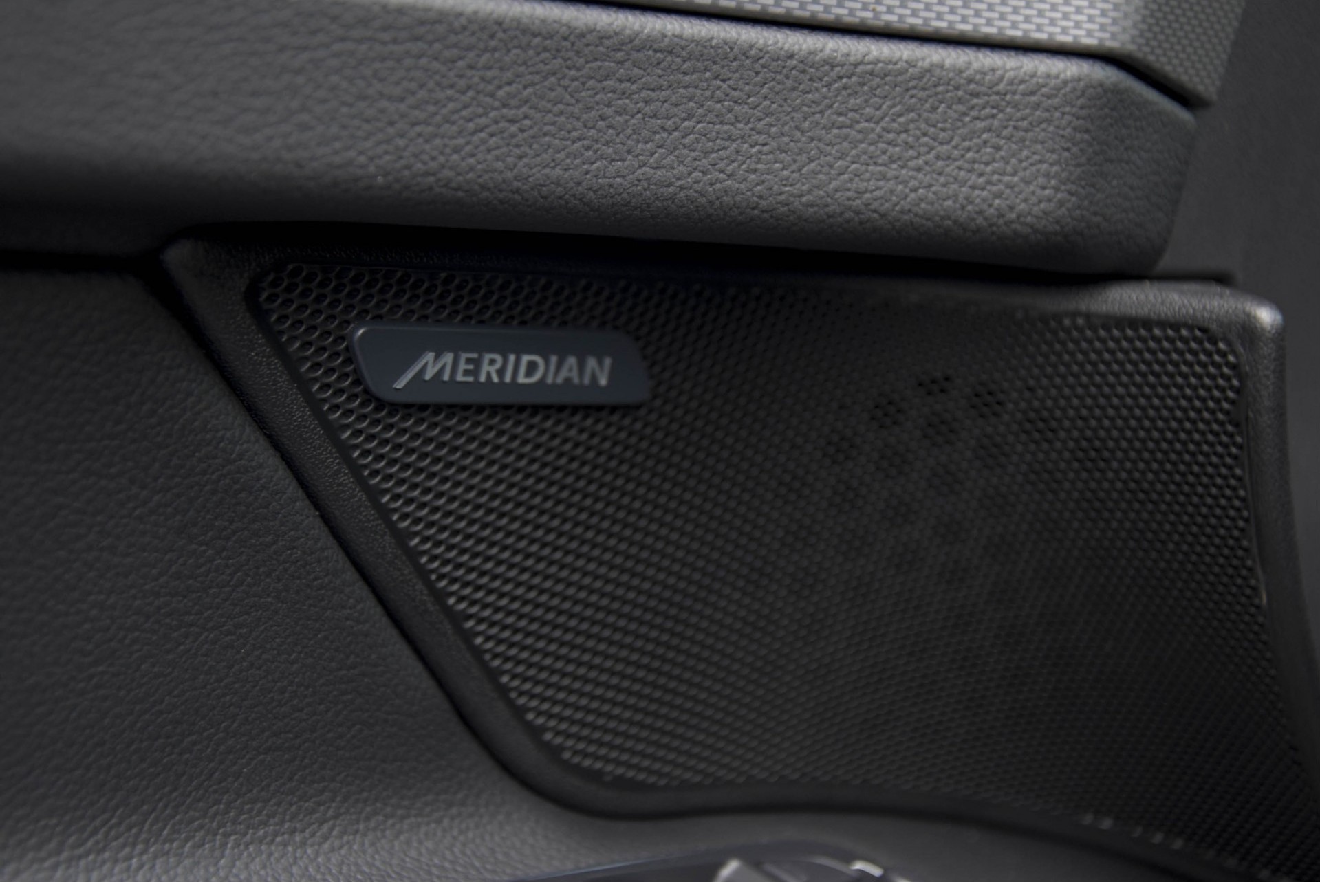 Jaguar XF 2.0D Portfolio R-sport/Black Edition/Xenon/Keyless-GO/Camera/Leder/20'' Aut8 Foto 15