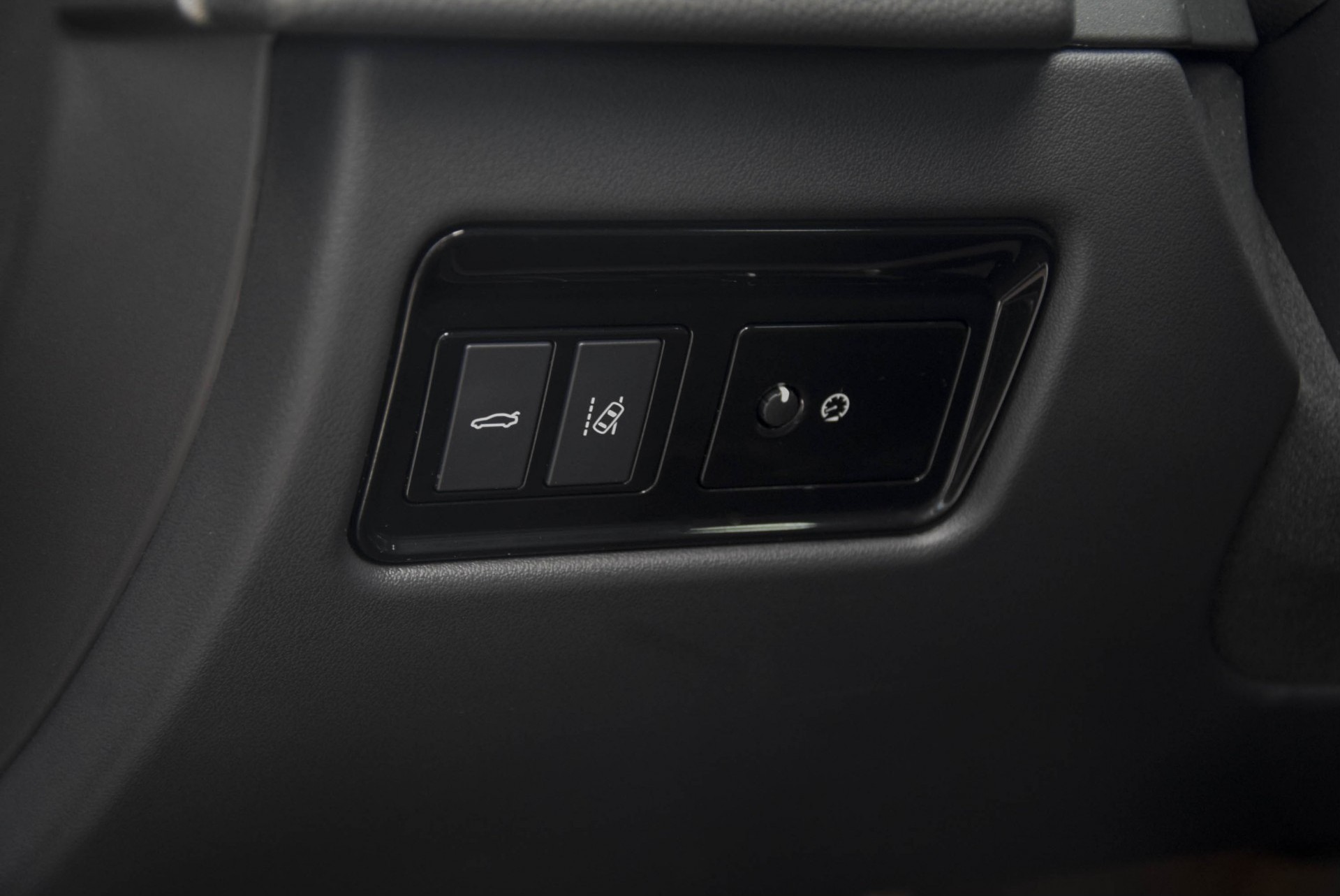 Jaguar XF 2.0D Portfolio R-sport/Black Edition/Xenon/Keyless-GO/Camera/Leder/20'' Aut8 Foto 8