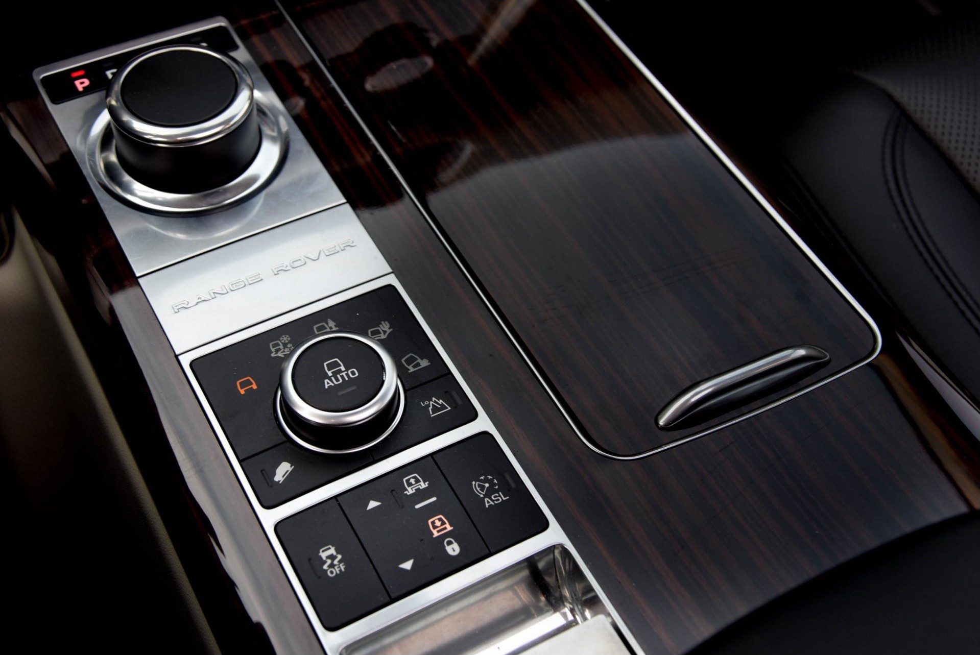 Land Rover Range Rover 4.4 SDV8 VOGUE Pano/Meridian/Massage/Camera/Nappaleder Aut8 Foto 14