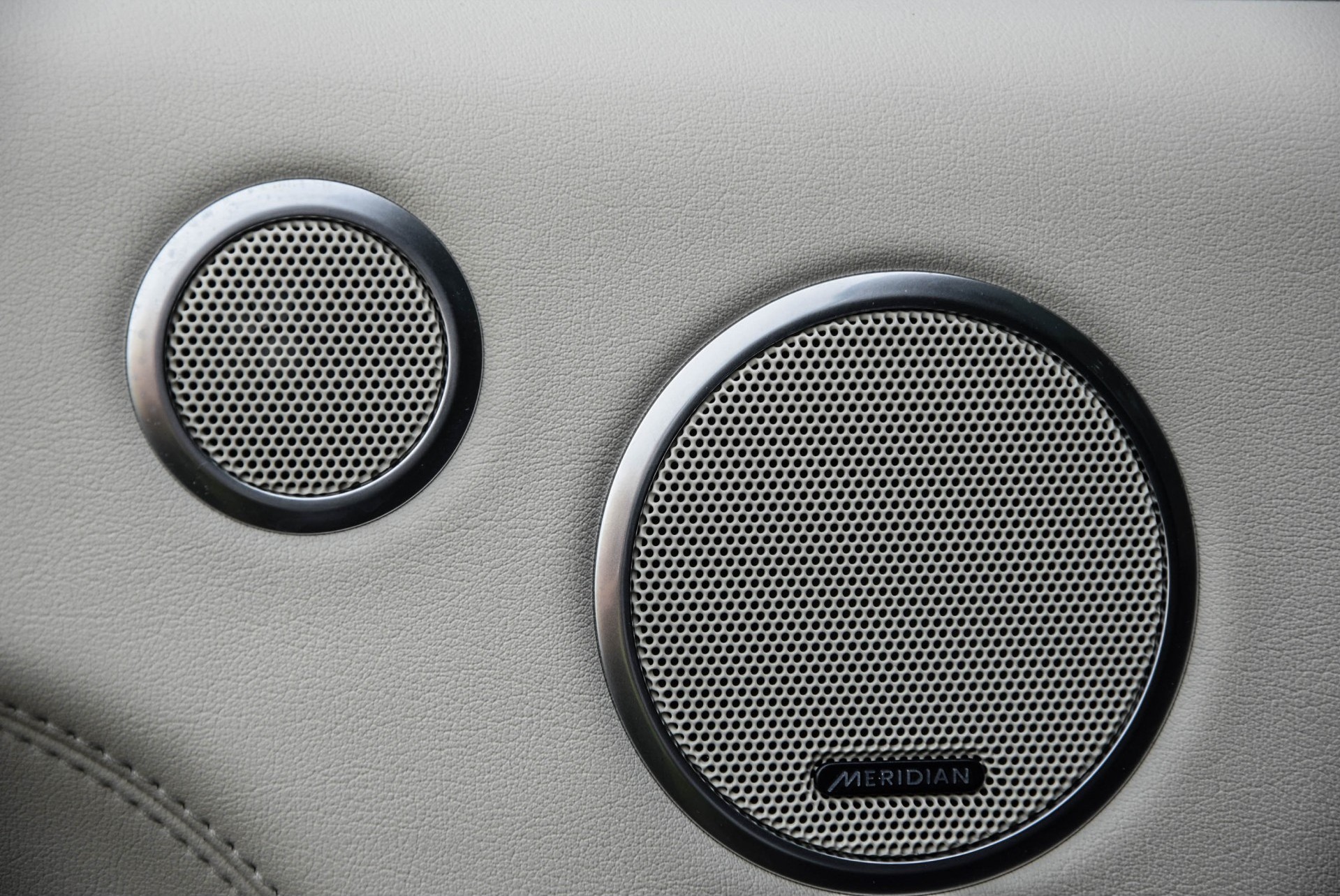 Land Rover Range Rover 4.4 SDV8 VOGUE Pano/Meridian/Massage/Camera/Nappaleder Aut8 Foto 17