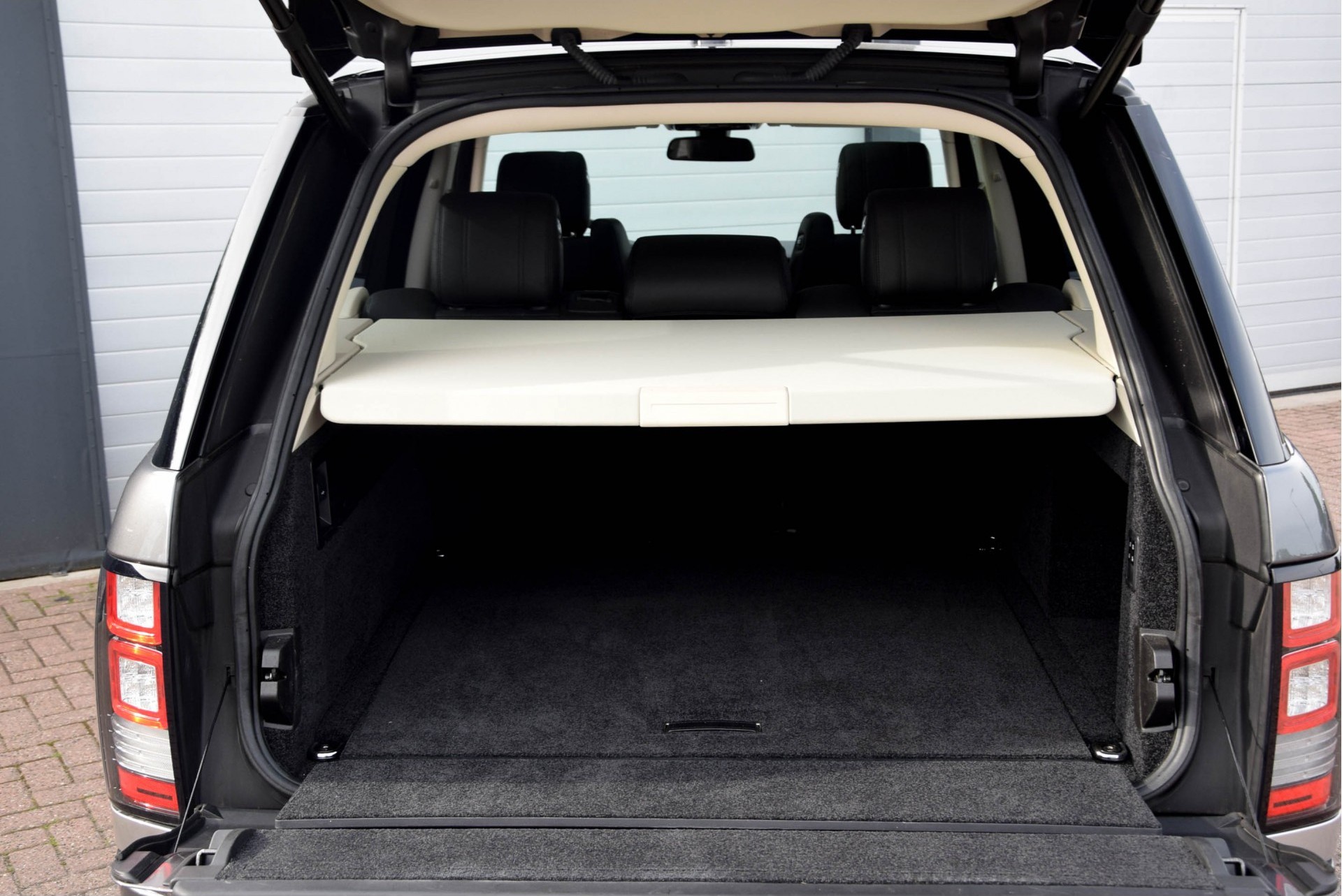 Land Rover Range Rover 4.4 SDV8 VOGUE Pano/Meridian/Massage/Camera/Nappaleder Aut8 Foto 19