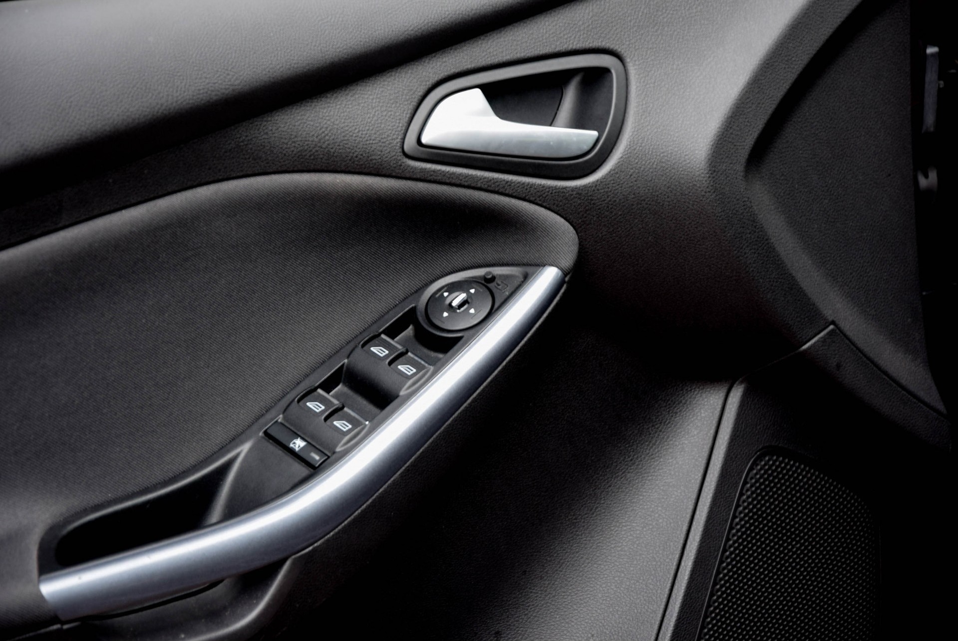 Ford Focus 1.6 Ecoboost Titanium 150PK/BusinessPack/17''/StoelV/Bleutooth/PDC 6bak Foto 9