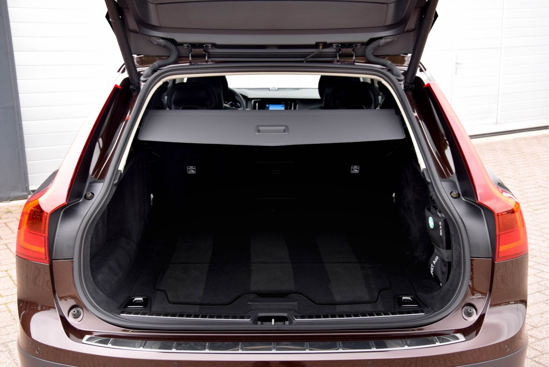 Volvo V90 Cross Country 2.0 D5 Pro B&W/LuxuryLine/VersatilityLine/ScandinvianLine/Parkeer/Pano Aut8 Foto 19