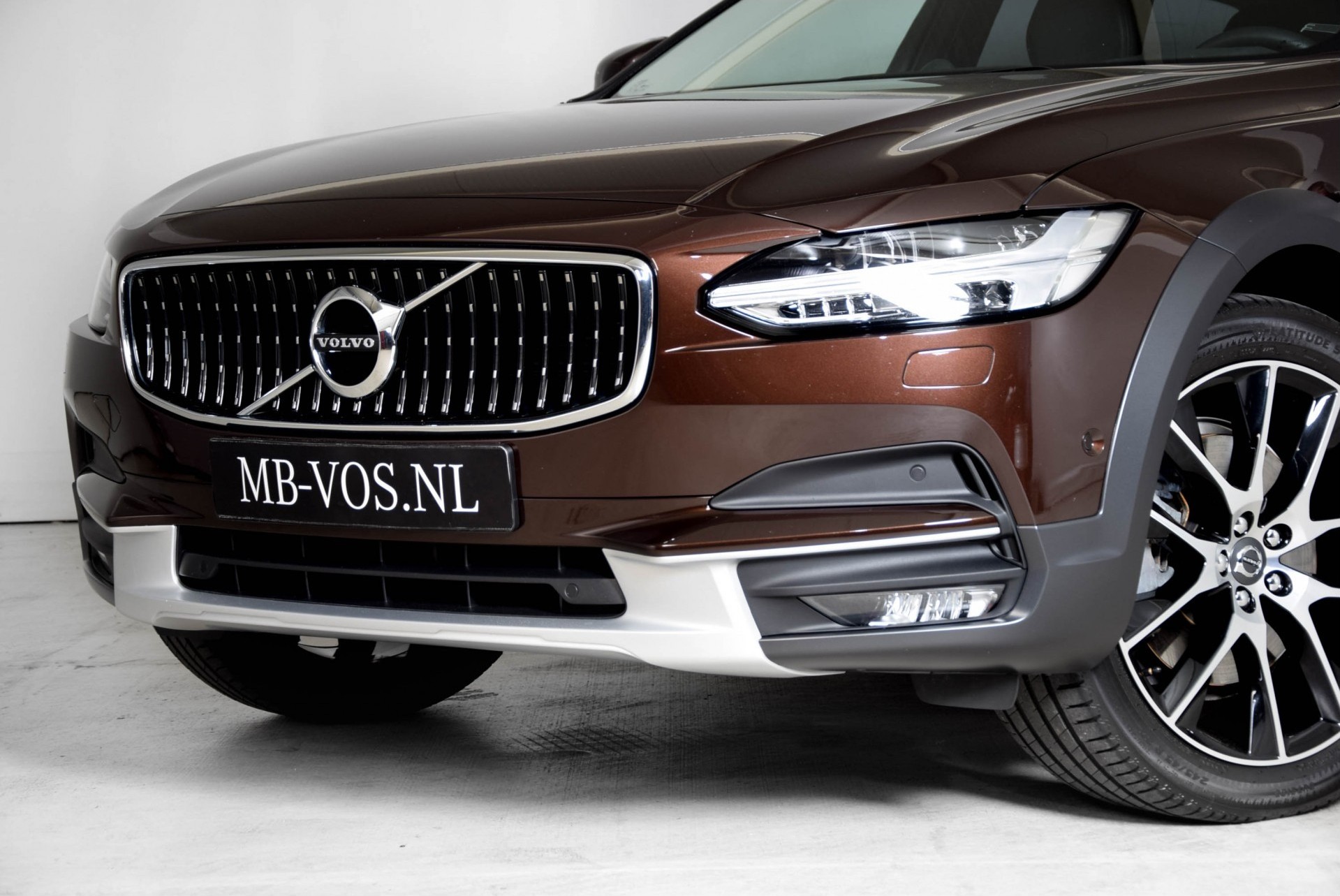 Volvo V90 Cross Country 2.0 D5 Pro B&W/LuxuryLine/VersatilityLine/ScandinvianLine/Parkeer/Pano Aut8 Foto 20