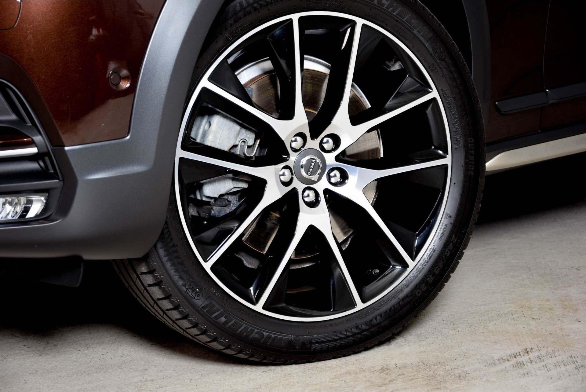 Volvo V90 Cross Country 2.0 D5 Pro B&W/LuxuryLine/VersatilityLine/ScandinvianLine/Parkeer/Pano Aut8 Foto 21