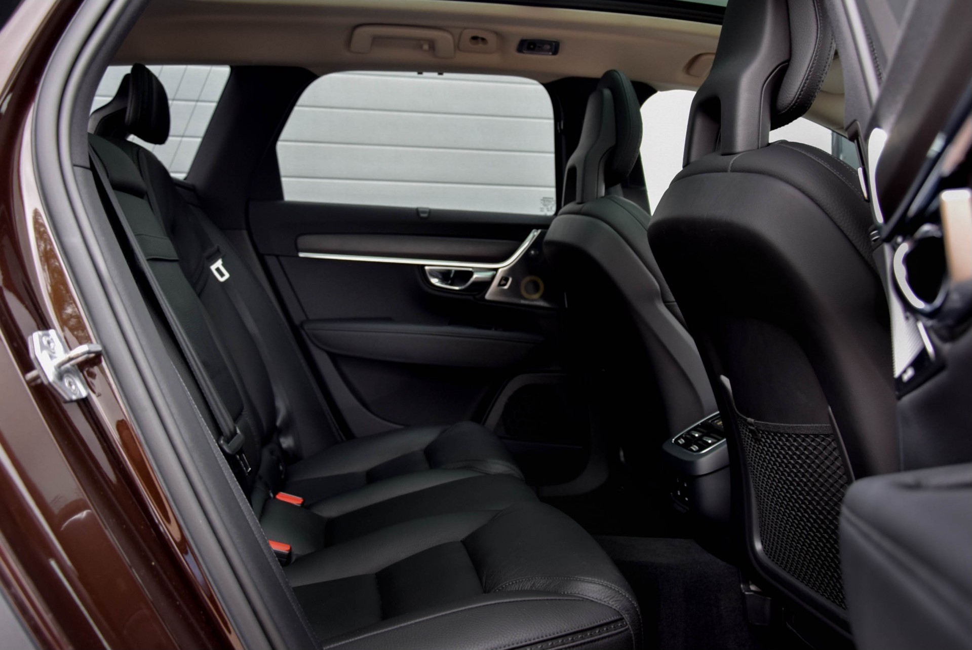 Volvo V90 Cross Country 2.0 D5 Pro B&W/LuxuryLine/VersatilityLine/ScandinvianLine/Parkeer/Pano Aut8 Foto 4