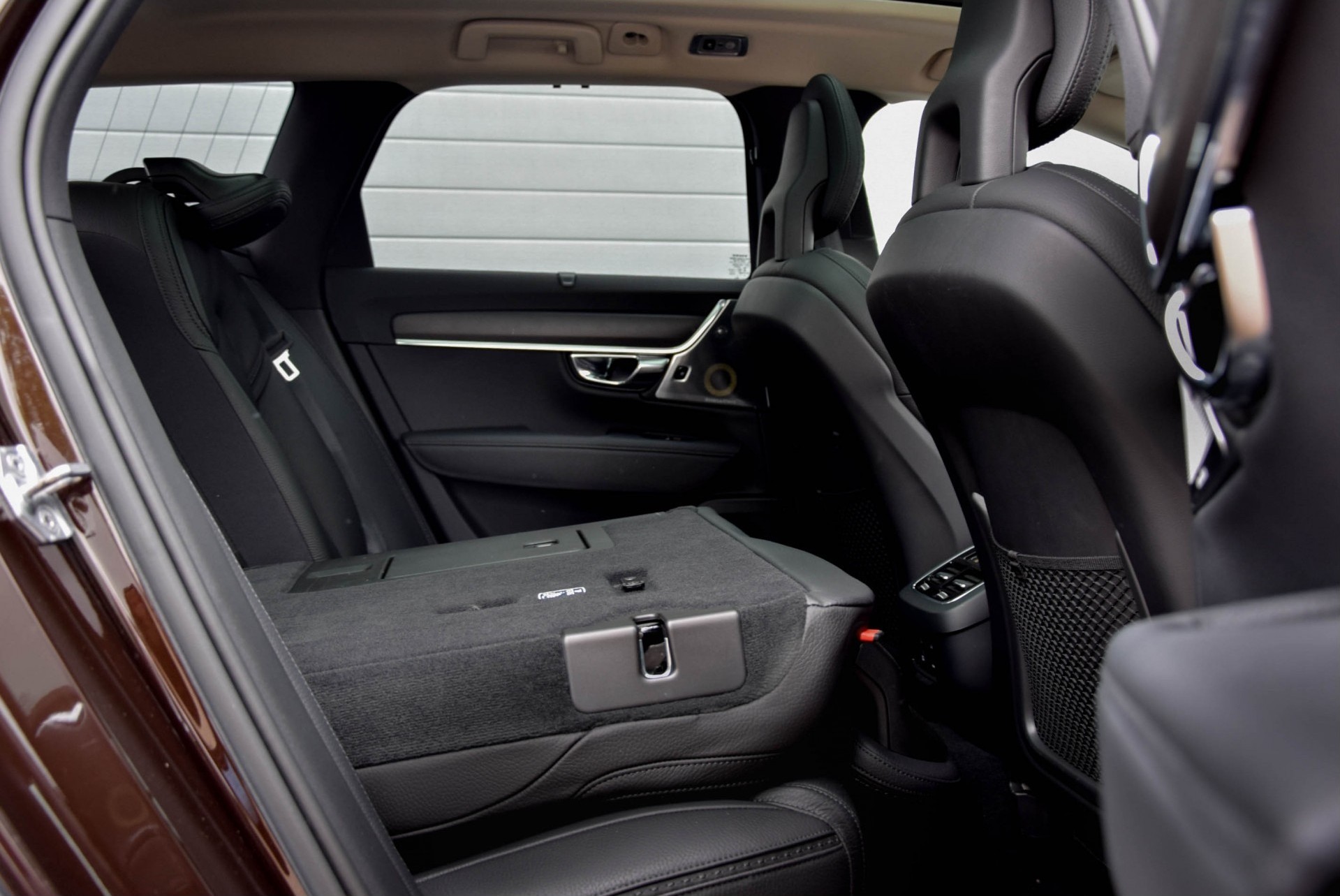 Volvo V90 Cross Country 2.0 D5 Pro B&W/LuxuryLine/VersatilityLine/ScandinvianLine/Parkeer/Pano Aut8 Foto 5