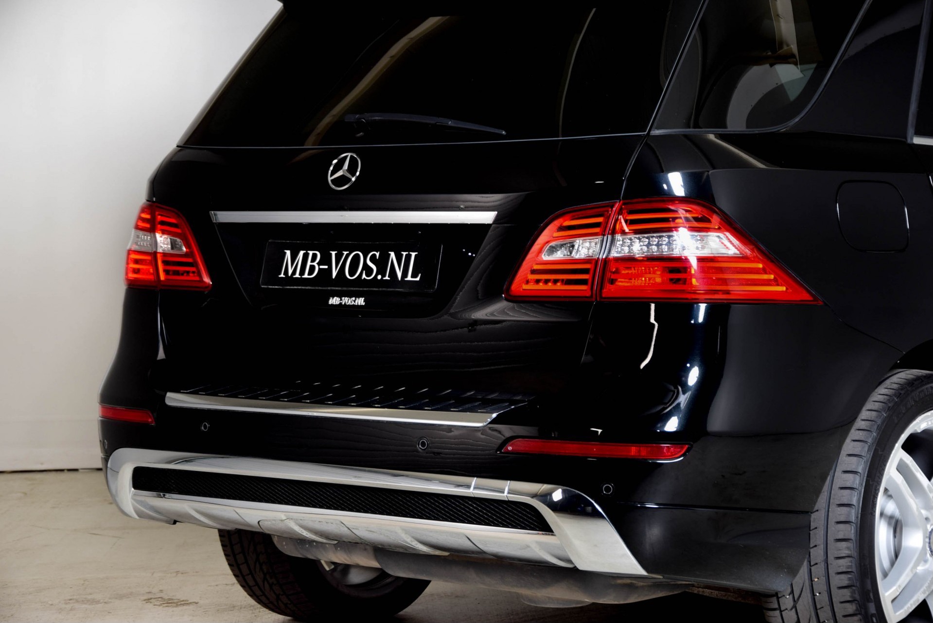 Mercedes-Benz M-Klasse 350 Bluetec 4-M AMG/Pano/Keyless/Distronic/DVD Aut7 Foto 18