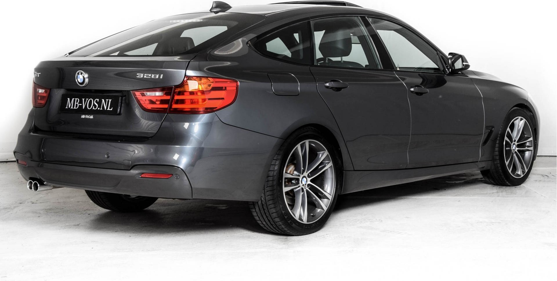BMW 3 Serie Gran Turismo 328i High Executive M-pakket/Keyless/Navi/Pano-schuifdak/Head-Up/Camera Aut8 Foto 2