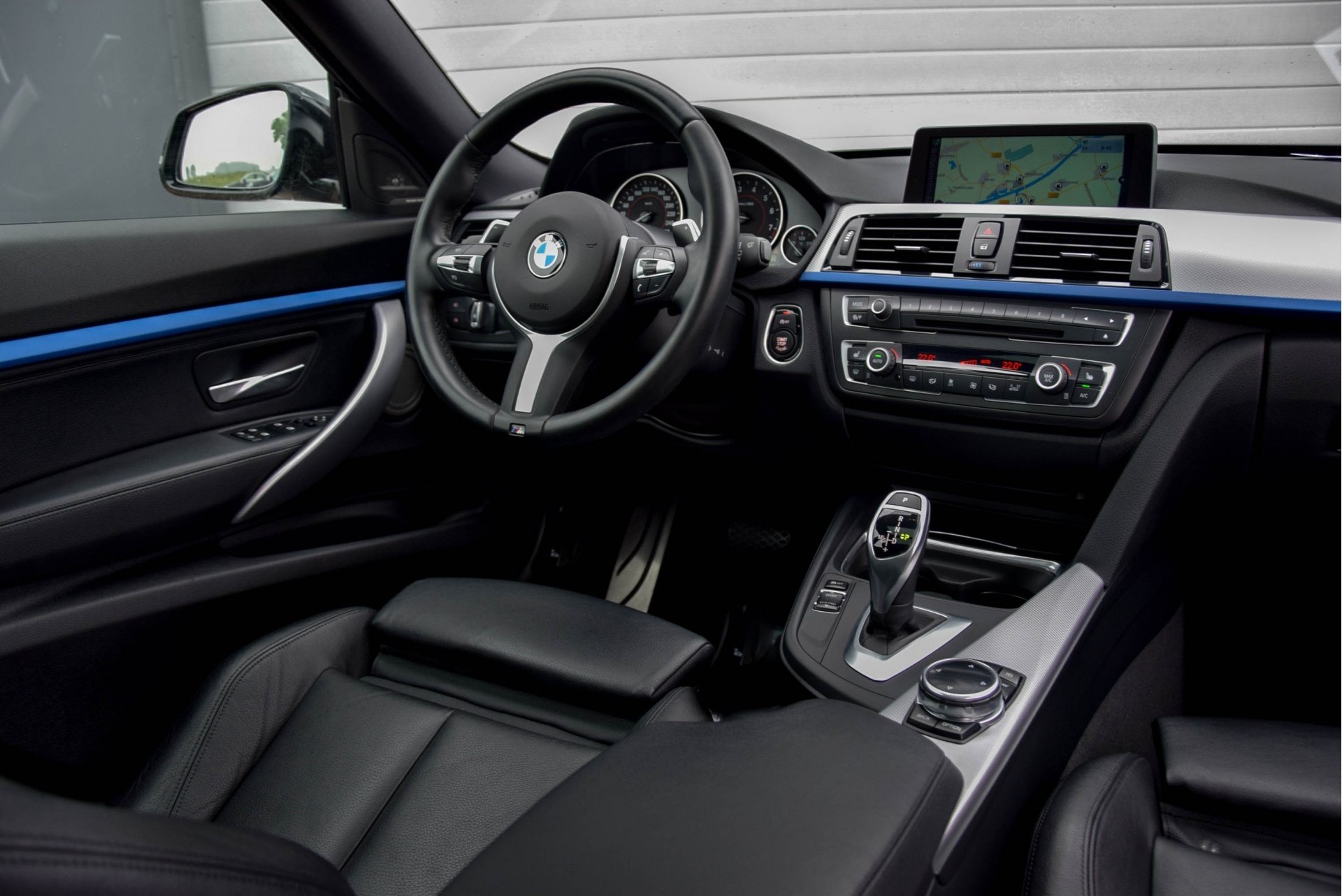BMW 3 Serie Gran Turismo 328i High Executive M-pakket/Keyless/Navi/Pano-schuifdak/Head-Up/Camera Aut8 Foto 6