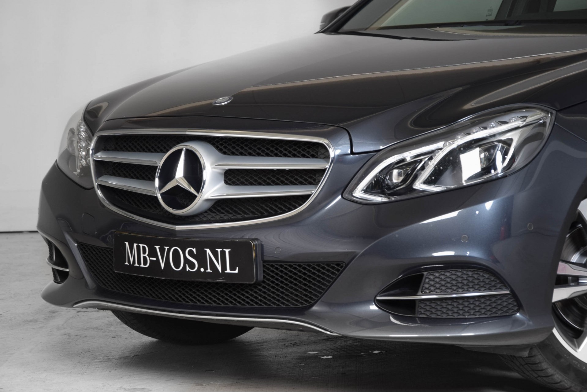 Mercedes-Benz E-Klasse 2.2 200 Cdi Prestige Avantgarde 3D Navi/ILS/Verw-stln/Wegkl-trekhaak Aut7 Foto 3